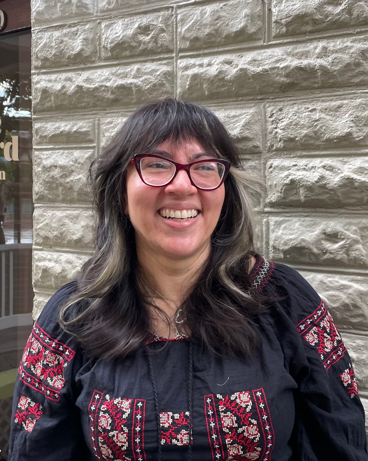 We understand that budget impacts choice, and currently we all are choosing what is important.
@seesamcut was able to get a drastic change for her client through a 'face framing highlight' service. By choosing the best placement for some grey pieces her client is able to have a big change that will be able to grow out with minimal visits.
Smaller services don't always mean smaller results or more maintenance. Our goal is always to make sure that our clients feel comfortable and cared for. There is almost always an option to meet your goals. We get it, sometimes it's more than 'just' the hair. Lets us help get you there.
#dmv #dmvhair #dmvsalon #dmvhairstylist #haircolor #highlight #highlightedhair #haircolor #greyhair