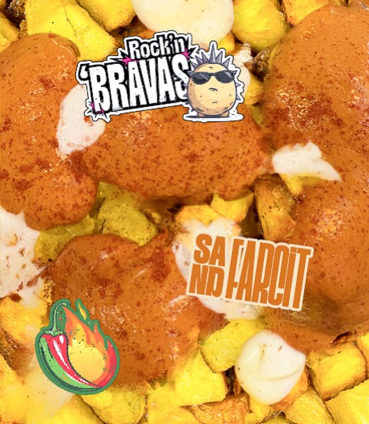 🔥 Hoy toca modo Rock’n Bravas 🔥
Patatitas bien doraditas + salsita que pica lo justo + cremita top = combo que te arregla el día 😮💨🤌
¿Team picantito 🌶️ o team suave 😇?
👇 Te leo en comentarios y te guardas el post pa’ la próxima.
#SandFarcit #BravasLovers #Planazo #FoodieMood #TapasTime BonProfit PicaQueFlipas BarcelonaFood EatLocal