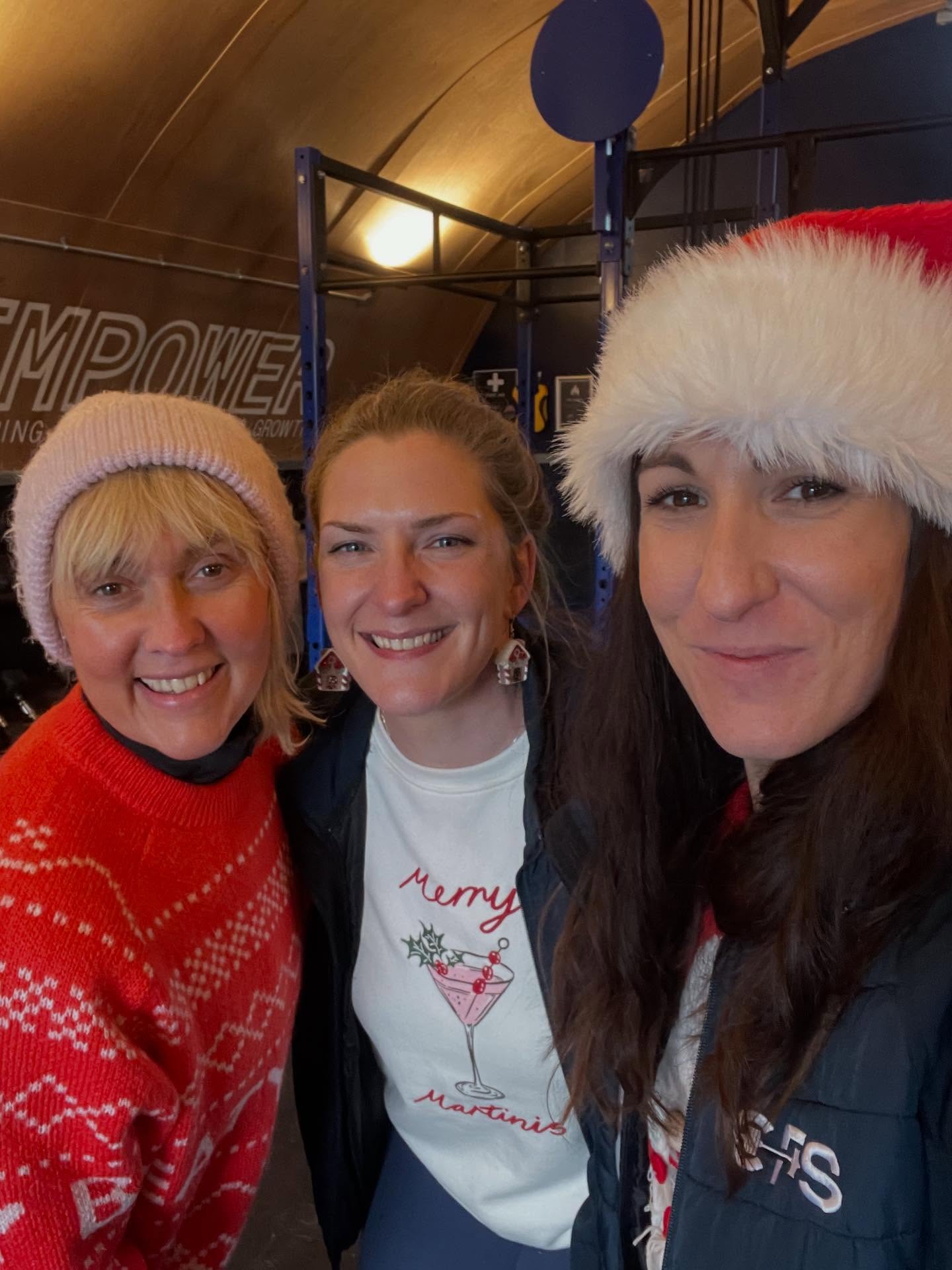 Merry Christmas everyone! 🎄🎅🏻 Hope you are warm, safe and well this season 💝
Love from us all at CFSAP ✨