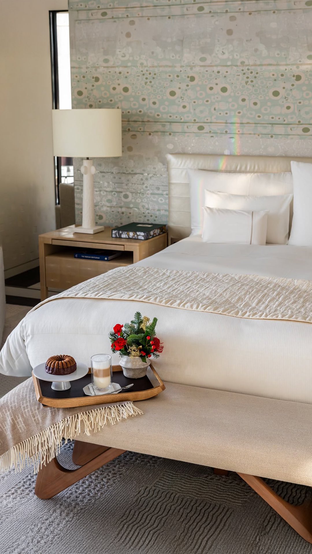 Tout est prêt à Cheval Blanc Paris pour célébrer la magie de Noël. ✨🎄
@chevalblancparis
#GarnierThiebaut #savoirfaire #reference #lingedemaison #hotel ChevalBlanc ChevalBlancParis