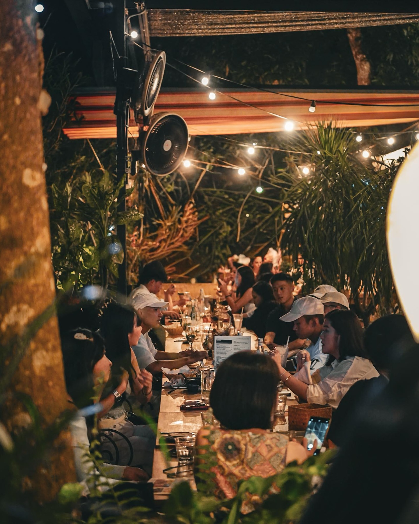 Golden hour fades, fairy lights come on, and Christmas vibes take over ✨ Good food, easy laughs, and festive nights spent outdoors at TCS, perfect way to celebrate the season 🎄 🍷