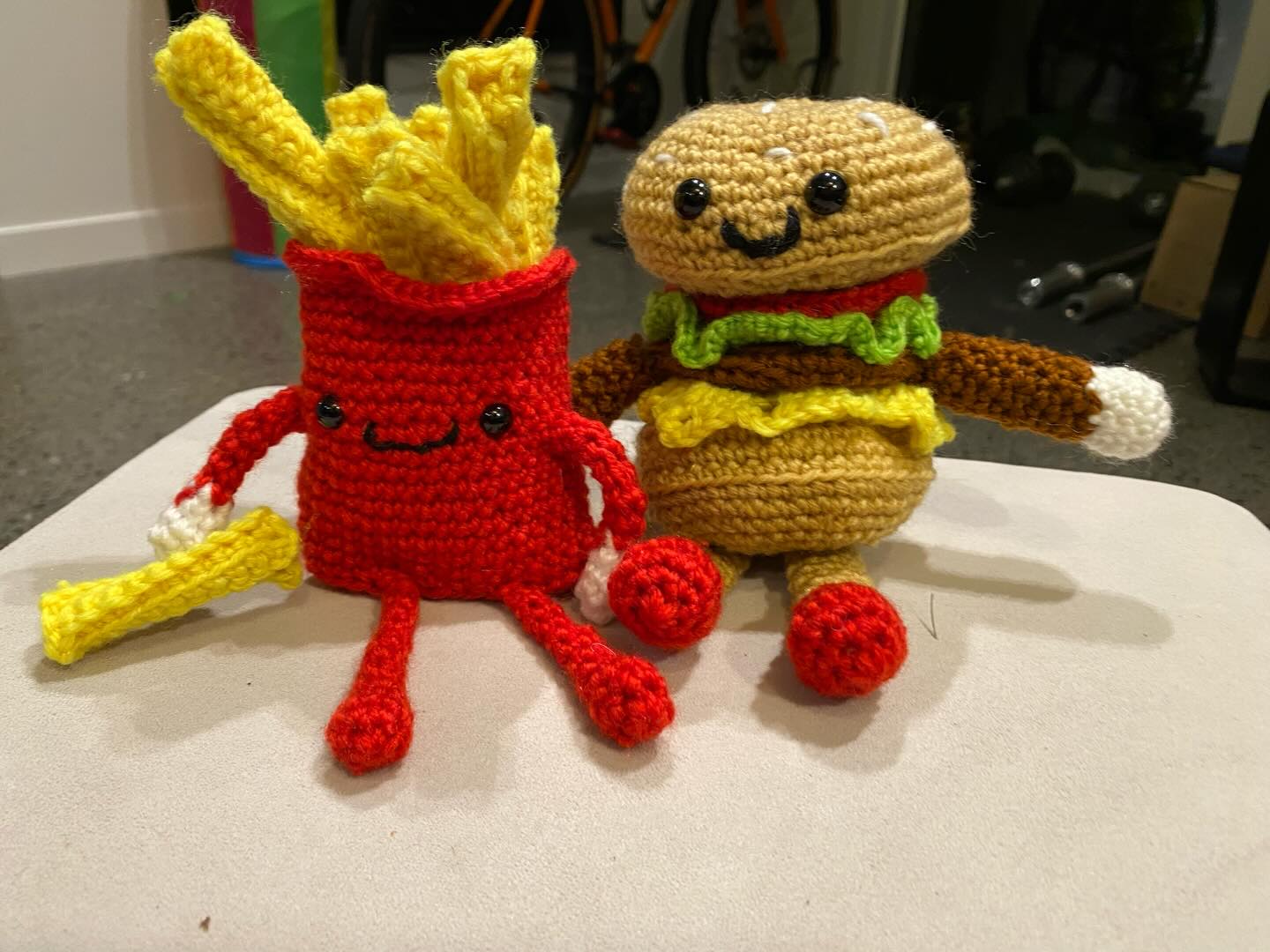 Burger and fries buddies. A bargain bin kit purchase from Spotlight to keep me busy while in Auckland. Turned out quite cute. #amurigumi #crochetfun #crochetfood