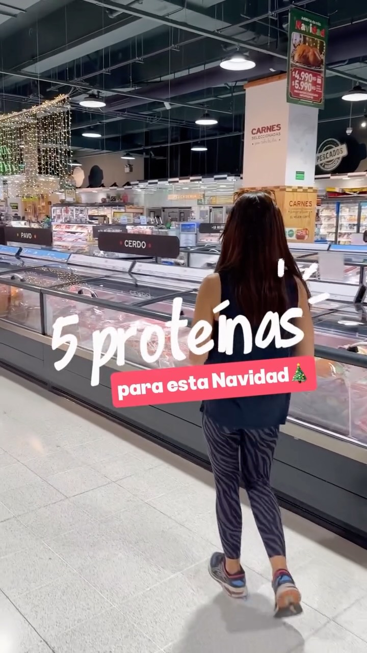 🎄 En Navidad no solo importa qué comes, sino qué tan real es lo que eliges.
Cuando comparas proteínas, la diferencia no está solo en las calorías o la grasa, sino en la calidad del alimento y su lista de ingredientes✨
👉 Menos sellos, menos aditivos y más alimentos reales hacen una gran diferencia en cómo te sientes después de comer.
👉 Elegir proteínas más naturales ayuda a una mejor digestión, menos inflamación y mayor saciedad.
📌 Guarda este reel para tenerlo presente al momento de planificar tu cena navideña🎄✨
#navidadsaludable #proteinas #nutriciónreal