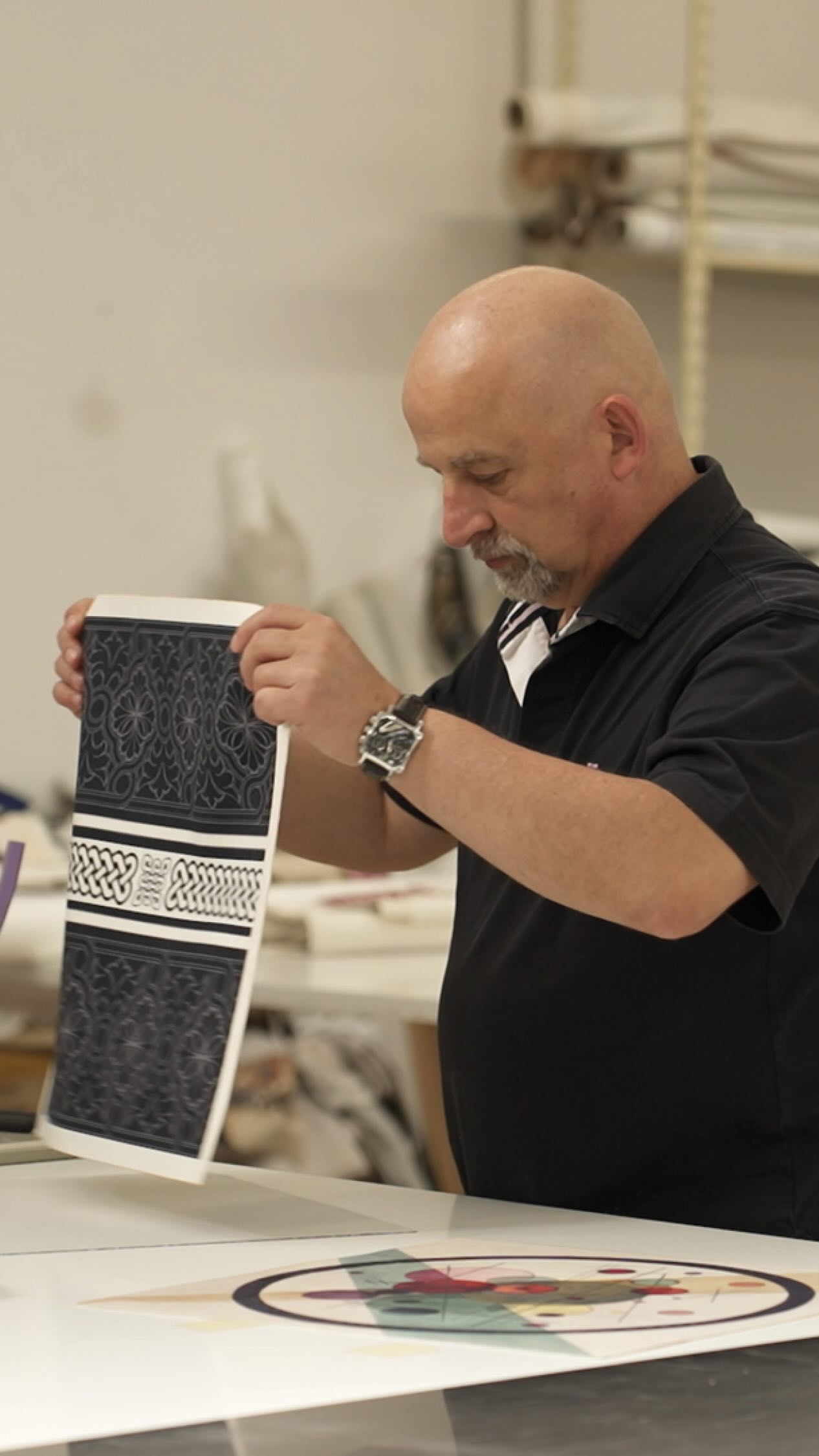 En cette fin d’année, Philippe Rameaux, co-fondateur d’Artemuze, souhaitait vous adresser quelques mots. ✨
Merci pour votre confiance, votre fidélité et pour faire vivre, chaque jour, l’univers d’Artemuze à travers vos regards et vos intérieurs.
Nous vous souhaitons de très belles fêtes, pleines de douceur, de culture et de poésie. 🌿🖼️
#artemuze #fabricationfrançaise #artisanatfrancais #madeinalsace #voeux #bellesfetes #arttextile