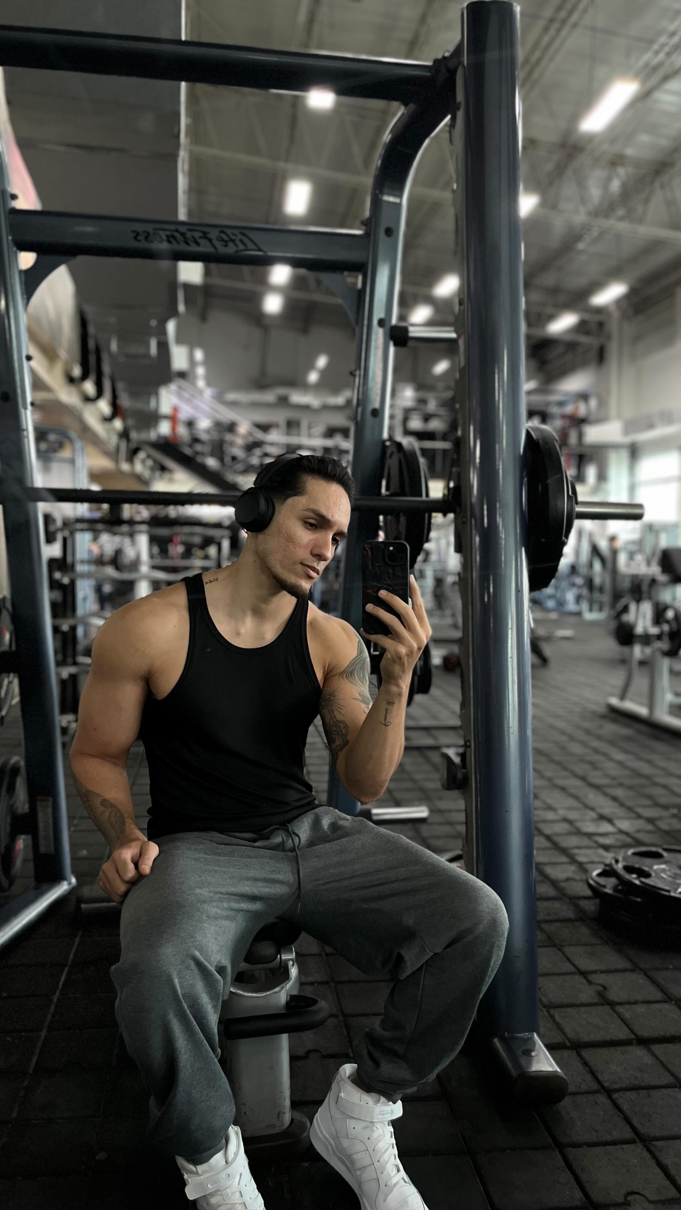 No se trata de no comer, se trata de saber elegir qué, cuánto y cuándo comer ciertos alimentos 🍲
#fitness #fatloss