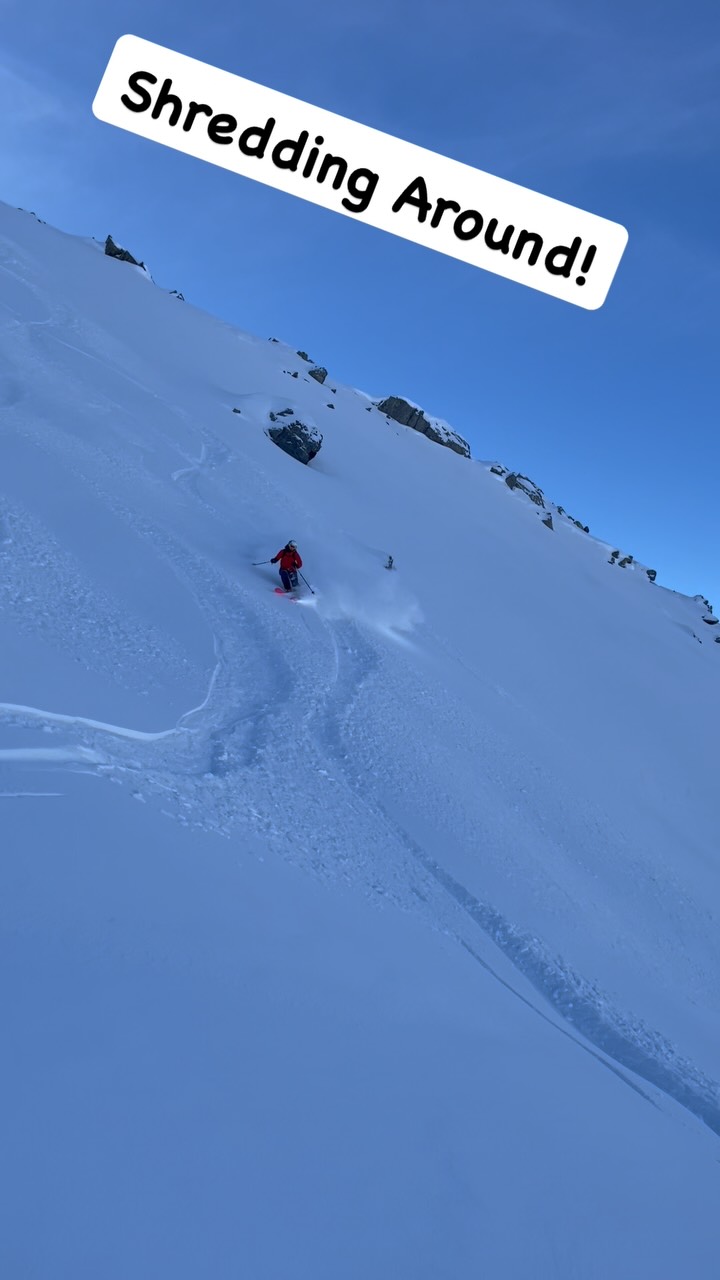 A little snow for Christmas is a lot of fun!
26.12.25
#andermattguides