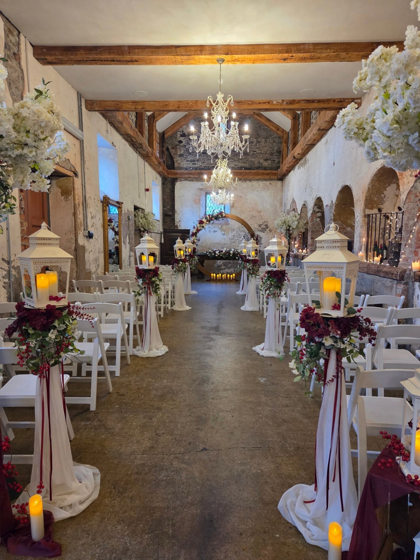 @belleekcastle for the Spiritual Ceremony of Rosie and Joe. Decor was by @enchanted_wedding_company with every moment captured by @karmilcovasphotography #BelleekCastle #IrishWeddingCelebrant #WeddingCelebrantIreland #IrishWedding #EndaHarte
