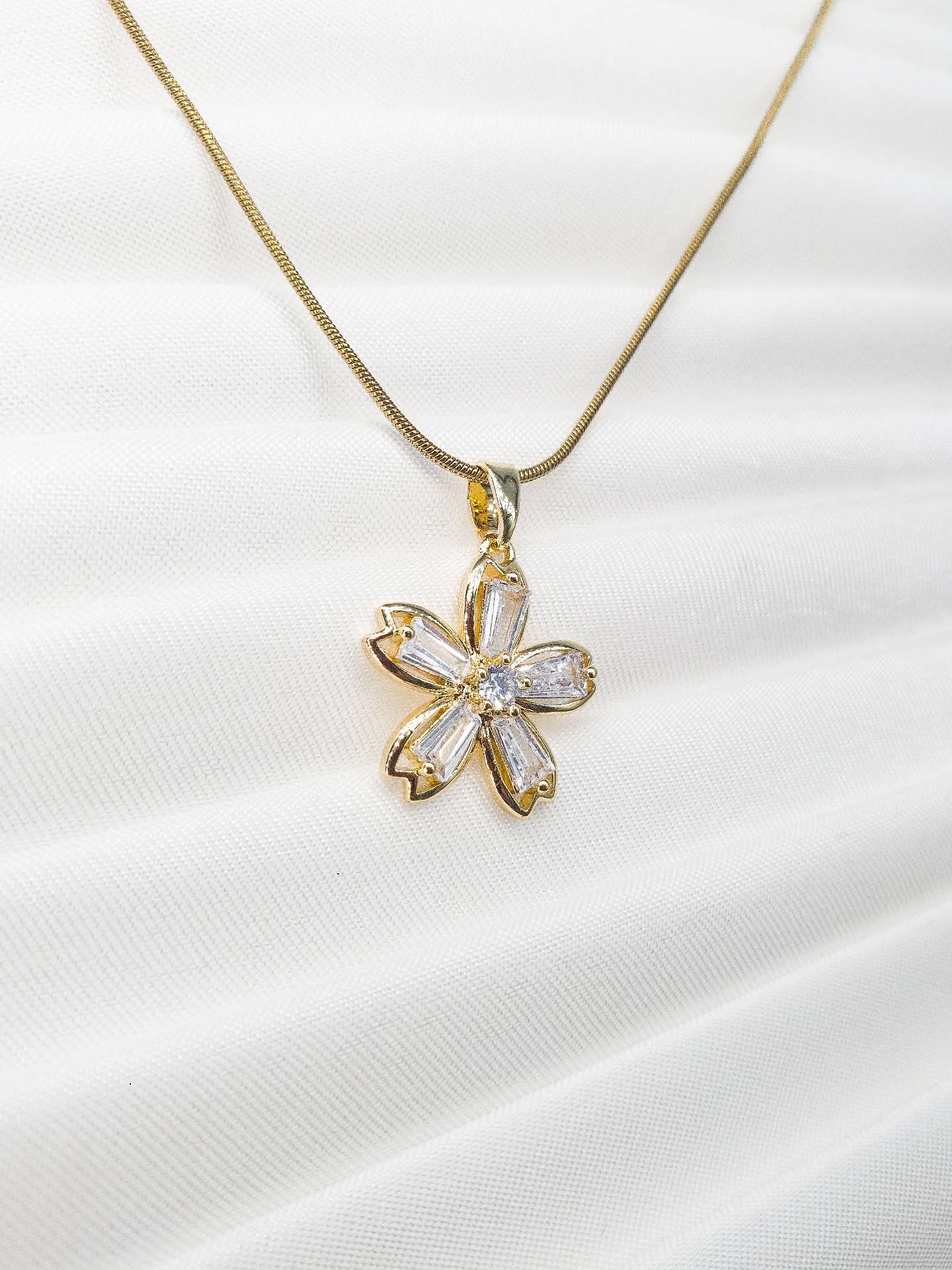 Stella Fortis™ Çiçek Figür Kadın Kolye 🌸
#Amazon
#HepsiBurada
#Trendyol
https://www.stellafortis.com.tr/