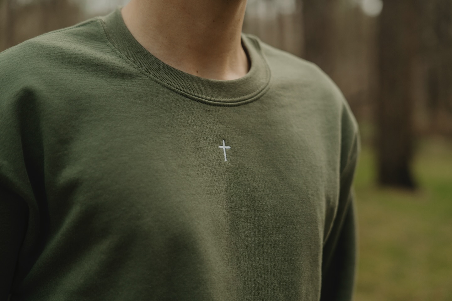 We wish you a blessed Christmas!
A time to pause and reflect on the birth of Jesus, the Light who came into the world. A season filled with hope, grace, and love, found even in simplicity.
The small embroidered cross on the sweater reminds us of His sacrifice and of the faith that carries us every day. A subtle detail, yet one with deep meaning.
We pray these Christmas days are filled with God’s peace, warmth in your homes, and gratitude in your hearts.
#BlessedChristmas #ChristmasSeason #Jesus #Faith #Hope #Love #Christian