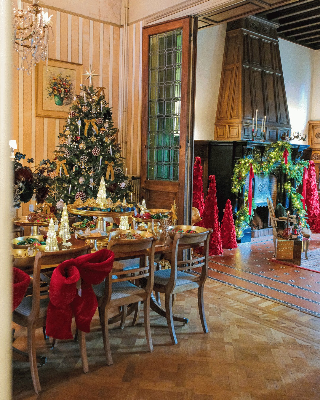 En toen was het ineens bijna kerstavondโฆ โจ
Wat een prachtige weken mochten we al beleven in onze kerstboutique. Bedankt aan iedereen die langskwam voor een aankoop, een praatje, of gewoon om even de kerstmagie te voelen.
We wensen jou een sfeervolle kerstavond, omringd door warmte, gezelligheid en natuurlijkโฆ een interieur dat straalt in XMAS by Jan-stijl. ๐โค๏ธ
Geniet van een avond vol lichtjes, liefde en mooie momenten.
Fijne kerstavond van het hele XMAS by Jan team! ๐ป
XMAS by Jan - ๐๐ซ๐๐๐ญ๐ข๐ง๐ ๐๐ก๐ซ๐ข๐ฌ๐ญ๐ฆ๐๐ฌ ๐๐ญ ๐๐จ๐ฎ๐ซ ๐๐จ๐ฆ๐
โฃ
๐Luxe kerst pop-up in hartje Turnhout
๐ Exclusieve kerstdecoratie voor de mooiste tijd van het jaar
โจ Goodwill, EDG, Gisela Graham, Holiball, Tru-Tone & Vintaglo
#XMASbyJan #Turnhout #LuxeryChristmas