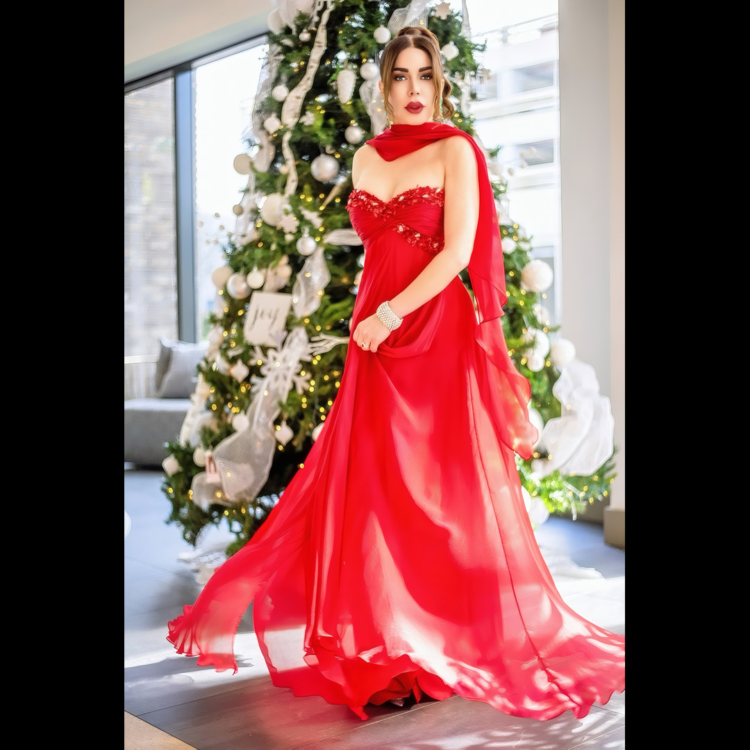 Happy Holidays from @tacouture ✨
Doesn’t our muse and dear friend @shireensandoval look stunning in her holiday couture silk chiffon gown from our atelier? She’s the ultimate fashionista, and we’re obsessed with her style. Shoutout to Shireen’s fashion series and beautifully curated website: www.shireensandoval.com
Shireen is a powerhouse entertainment reporter, journalist, and the co-host/film critic for WSVN’s Deco Drive. Catch her on @decodrive for all the latest!
Thank you, Shireen, for your support throughout all these years. 🌟
Photo: @omarshinez
S.PA: @surgjohn0723
MUA: @makeupbytabs
Hair:@hairbyjes1
#shireensandoval #holidayfashion #LuxuryFashion #CoutureCollection #DesignedInMiami #TACoutureMiami