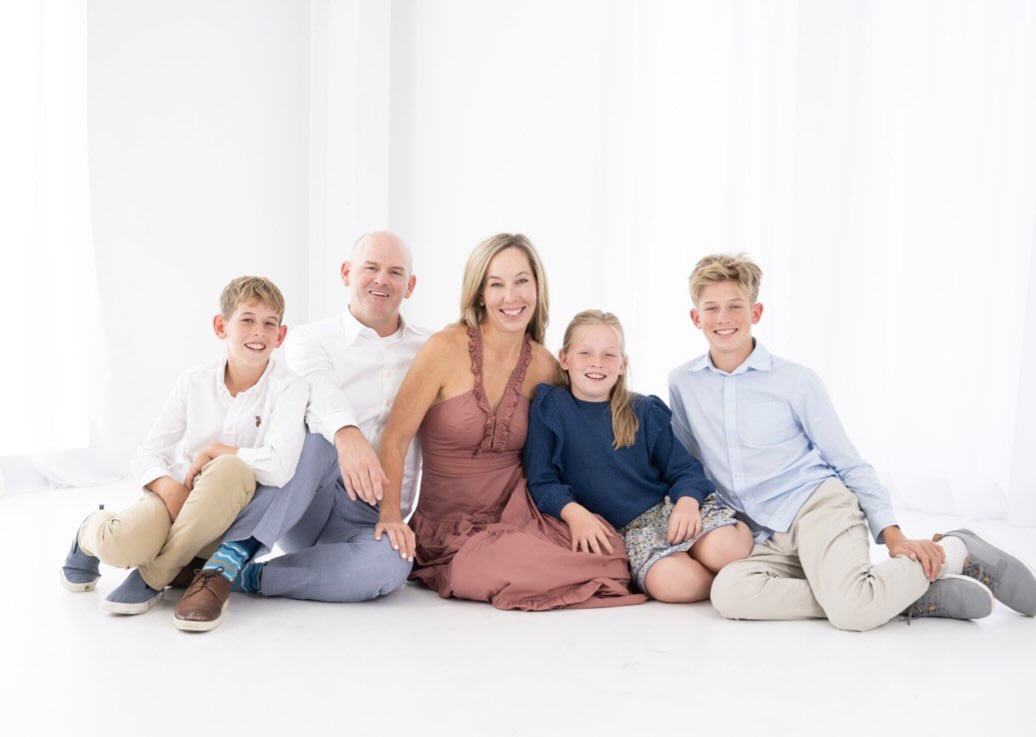 🎄✨ Merry Christmas & Happy New Year ✨🎄
As this year comes to a close and we step into a new one, my heart is overflowing with gratitude for each and every one of you. Your trust, loyalty, and support mean more to me than I could ever put into words. Being part of your health, wellness, and confidence journey is truly an honor and a privilege.
Thank you for allowing me to do what I love every single day. Thank you for showing up, for investing in yourselves, and for believing in me. I am so thankful for this incredible community and for the relationships we’ve built together.
Wishing you and your families a Christmas filled with peace, joy, and love and a New Year full of health, growth, confidence, and new beginnings. I can’t wait to continue this journey with you in the year ahead. ❤️
With so much love and appreciation,
Melissa ✨