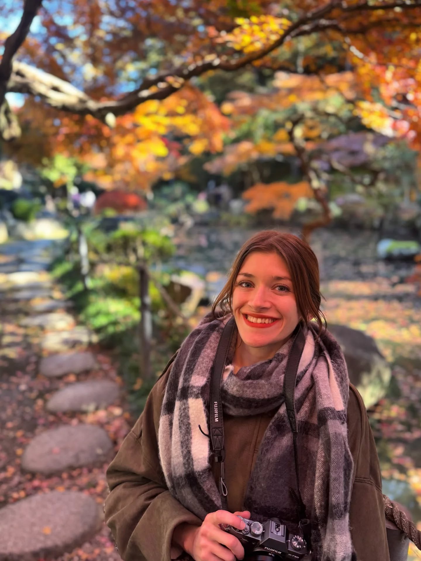 Ces légendes urbaines françaises que j’aimerais voir adaptées en séries TV
J’avais préparé ce post il y a quelque temps déjà et l’avais totalement oublié (comme de nombreuses ébauches de posts IG), jusqu’à la semaine dernière, quand j’ai constaté que HBO avait fait l’impensable en proposant une série Belphegor ! Visionnaire dans l’âme, je vous partage donc la liste au complet - sait-on jamais, manifestons ensemble 🙌🏻
Et vous, avez-vous des légendes françaises en tête que vous aimeriez voir adaptées en série télé ?
Mots-clés : série TV - fantasy - légendes françaises
Hashtags : #seriefrancaise #autricefrancaise #légendes #fantasy