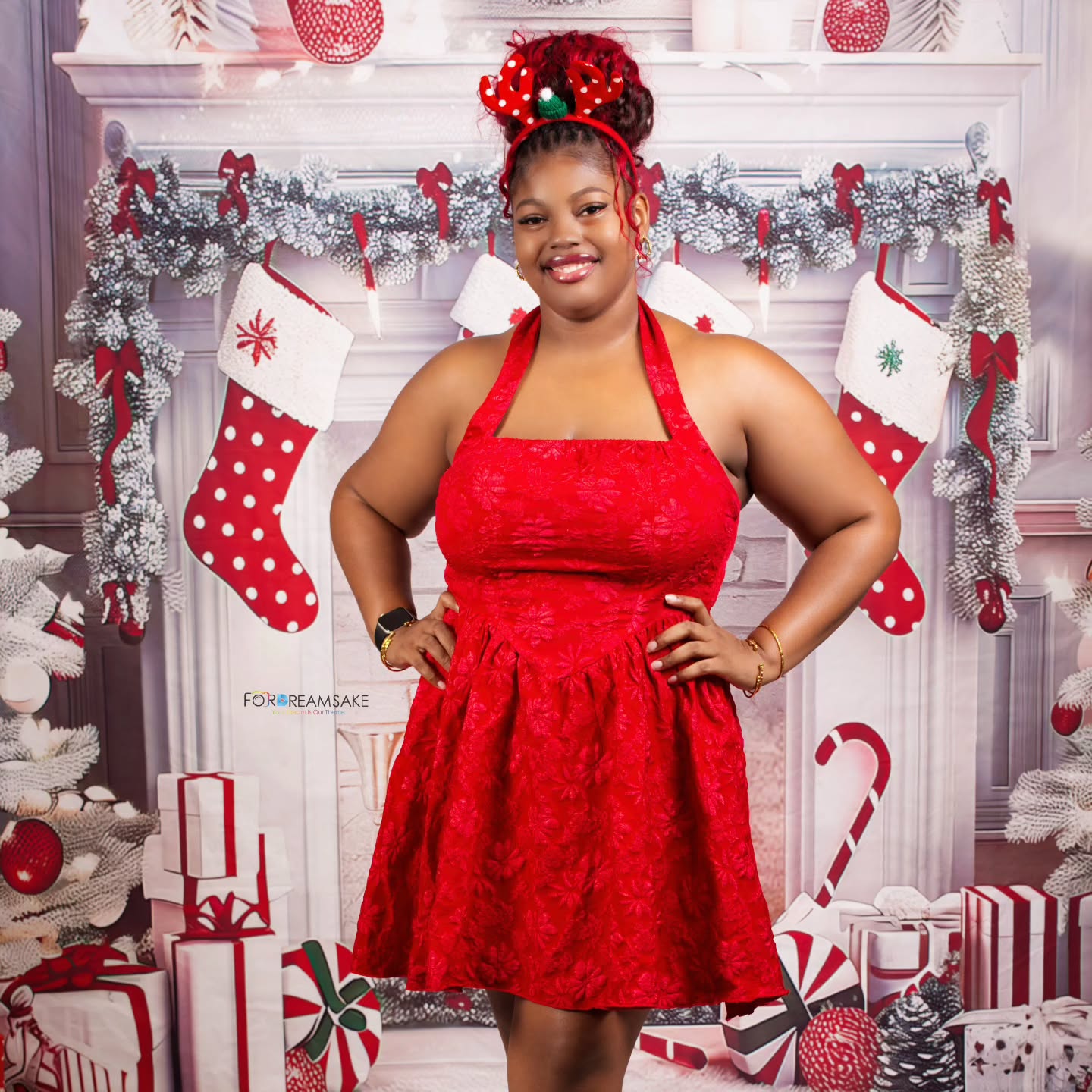 @alainpilgrim x Jamelia & Family
Merry Christmas
To See the Full Album, Visit My New Online Gallery Link In Bio🙏🏾
#camera #sony #landscape portrait nature love photography life sunset sunrise godisgood beauty beach lens beautifuldestinations barbados caribbean ocean canvas faith light happiness love photoshoot #christmas #studiophotography