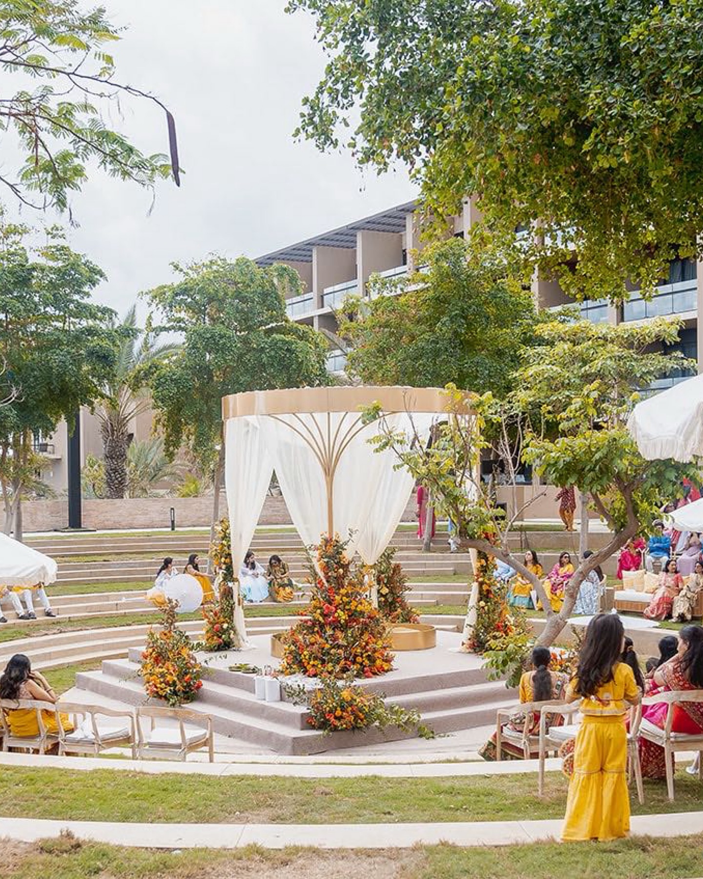 Just a calm afternoon filled with sunshine, laughter and a little bit of turmeric everywhere. One of those moments you dont rush 🌼
Photo: @sollisstudio
For: @_krishnapatel & @tejdp
Venue: @jwloscabos
Planner: @eventsbyvaishali @yes_in_cabo
Event Design: @vikramdesign @bircheventdesign @delcaboevents
MUA: @dolledupbylulu
Video: @pacific.pictures
DJ: @m4uevents @mcneils48 @vikslik11
Floral: @ariaverafloral
Rentals: @yayarentals
Hair: @cabohairandmakeup
Catering: @chefvipul @moghulcaterers
AV: @inspiremexico