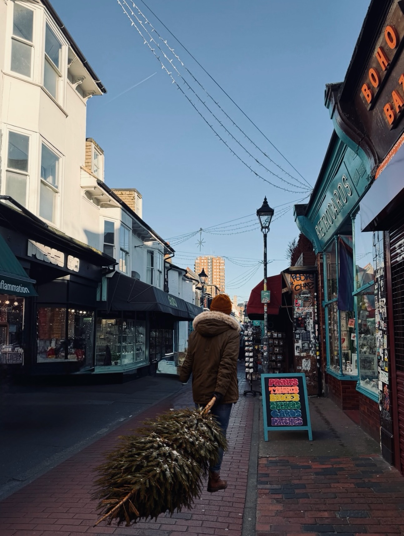 Good news: our Christmas tree collection service is back!
If you don’t fancy dragging your tree through the streets of Brighton & Hove (probably in the rain - it will be January!) we offer a collection and recycling service for your tree.
🎄How does it work?
1. You leave your tree outside (we’ll email you your exact collection date, it’ll be on the week starting Monday 5th Jan)
2. We pick it up
3. We recycle it - it gets chipped down (again, right here in Sussex where they were grown!) and turned into mulch to be re-used
This service is available to everyone, whether you purchased one of our trees or not. So tell your friends, family, neighbours etc…
You’ll find the link to book your collection on our website (thexmastreeboys.net)
We’ll see you in the New Year!
The Xmas Tree Boys
🎄🎅🏼🛷✨