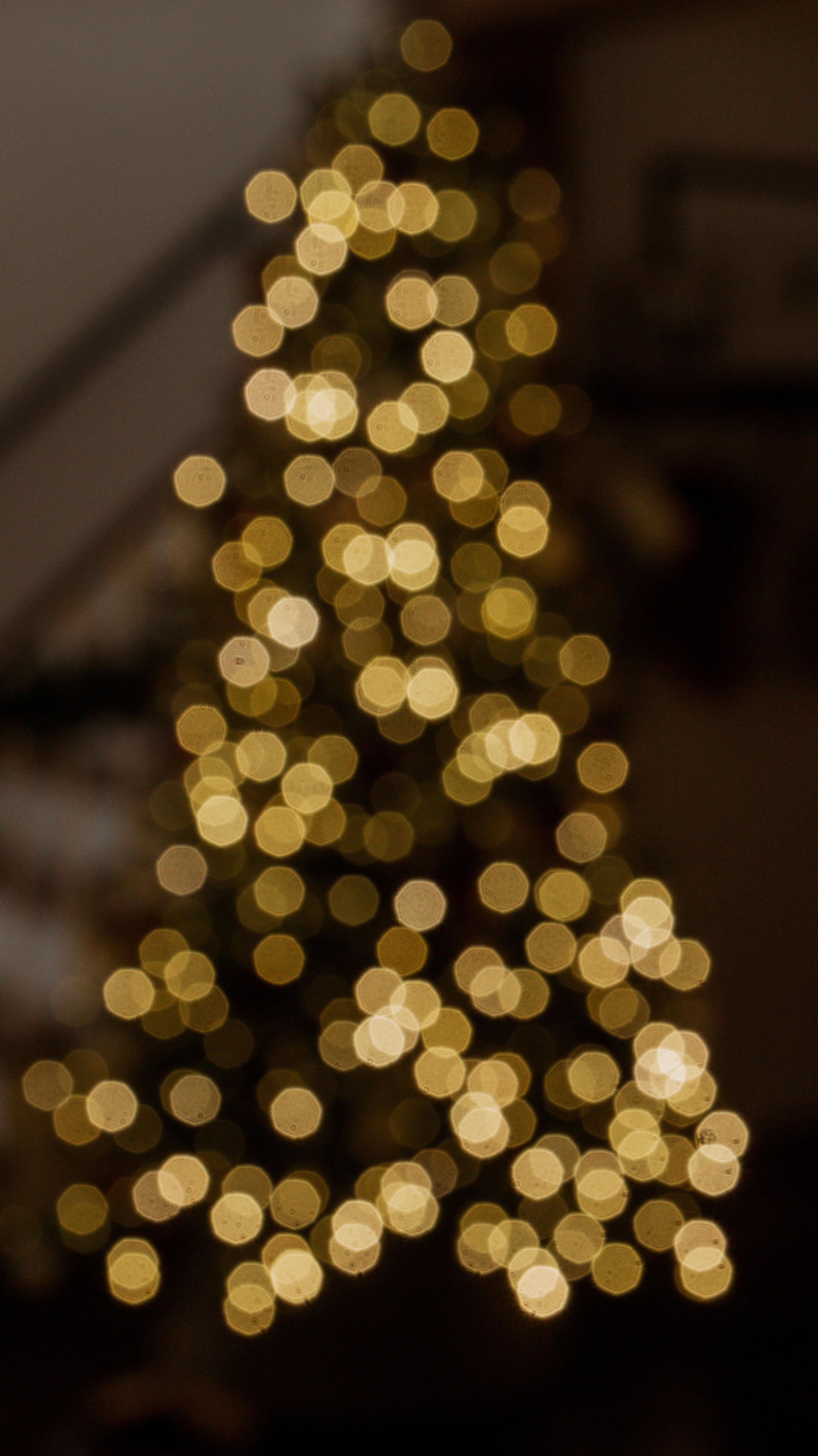 Un Joyeux Noël et une bonne année à tous!
Je me souhaite un Noël et un début d’année tourné vers Jésus. C’est pourquoi je me déconnecte d’ici quelques temps. Pour ralentir, pour Le retrouver dans la vraie vie, pour l’entendre, sans tout le bruit et les distractions.
On se revoit en 2026!