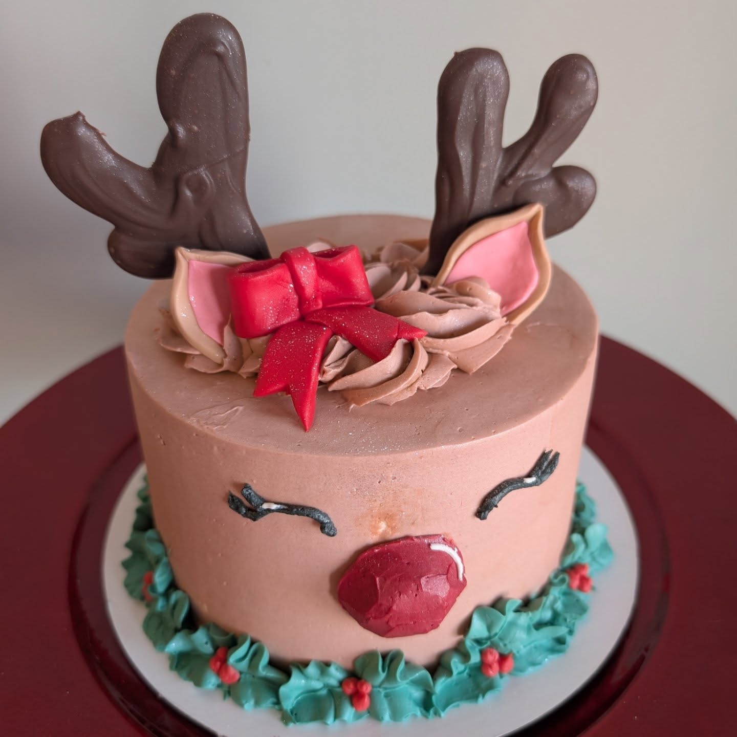Rudolph flies tonight!
Merry Christmas Eve to you and yours. 🫶
#rudolph #santasreindeers #santafliestonight #merrychristmas #christmaseve🎄 #cakesofinstagram #cakedecorating #cakeartist #homebakery #homemade #homebaker #homemadewithlove