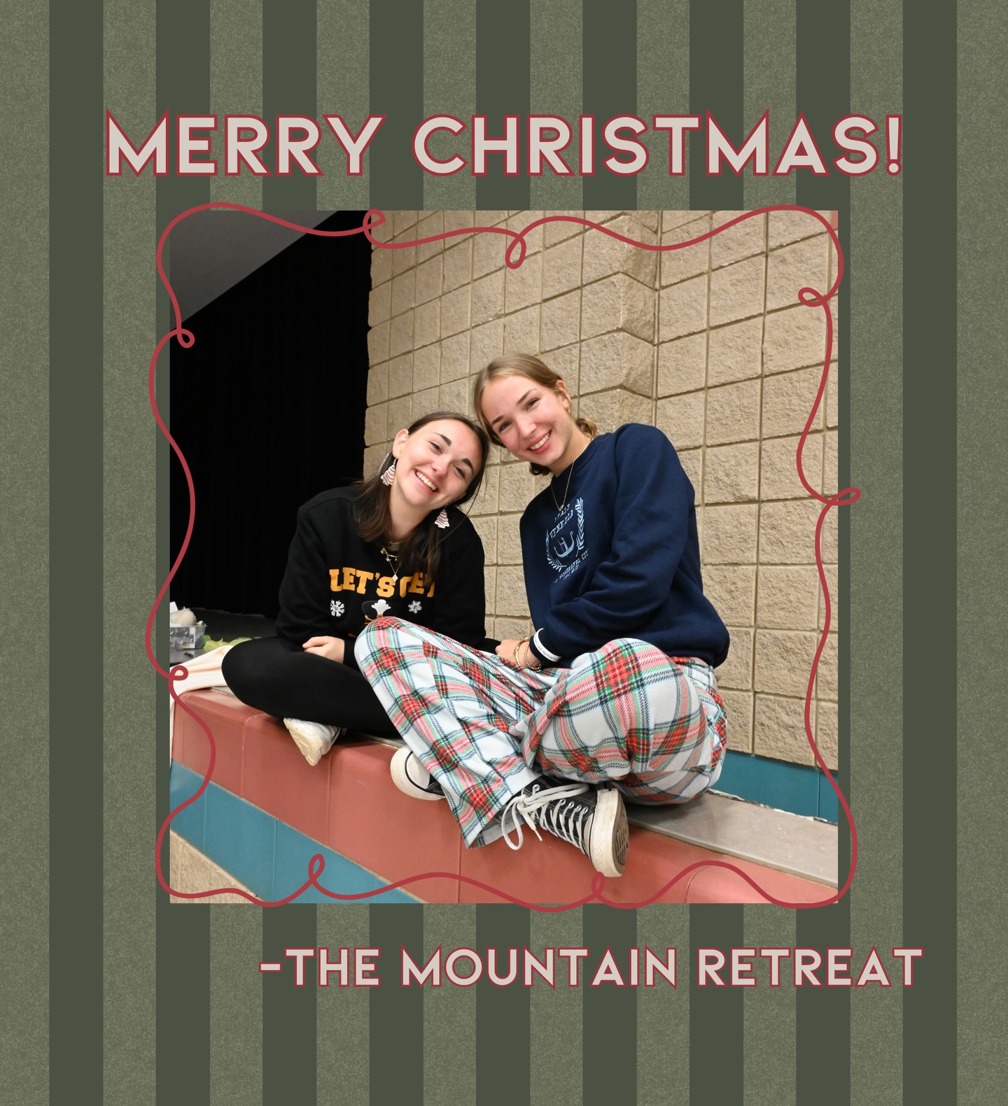 Our Christmas card to you!🎄
"For to us a child is born, to us a son is given, and the government will be on his shoulders. And he will be called Wonderful Counselor, Mighty God, Everlasting Father, Prince of Peace." Isaiah 9:6
Merry Christmas from The Mountain Retreat❤️