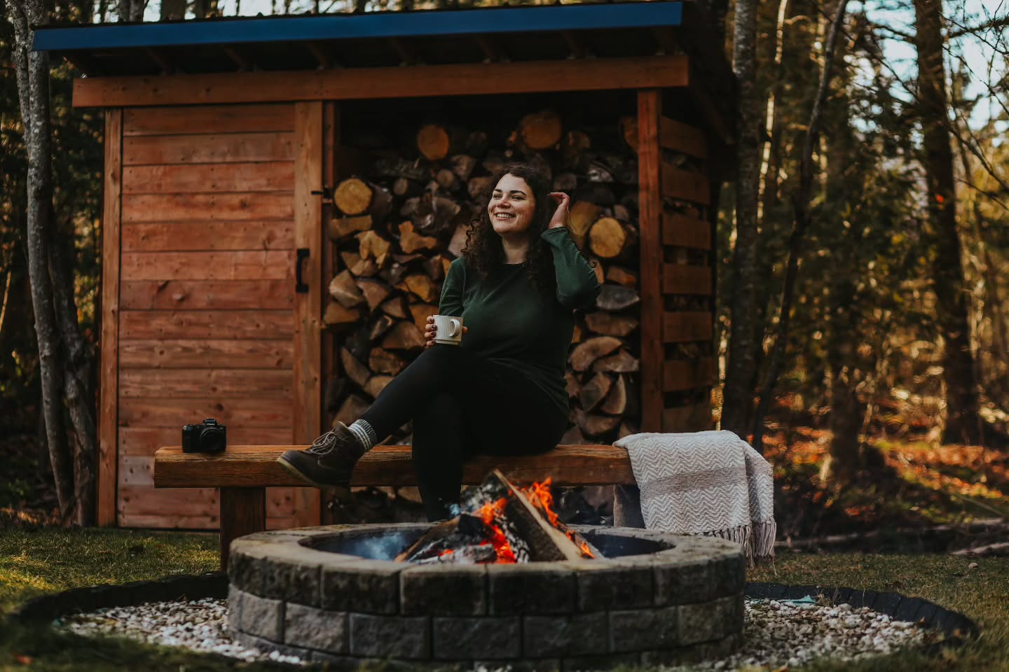 Christmas may be packed away, but the fire is just getting started. Valentine's minis are officially warming up 🔥
I hope everyone enjoyed a cozy Holiday and the little moments with the ones you love.
Merry Christmas, from me & Mason 🤍
- Emily