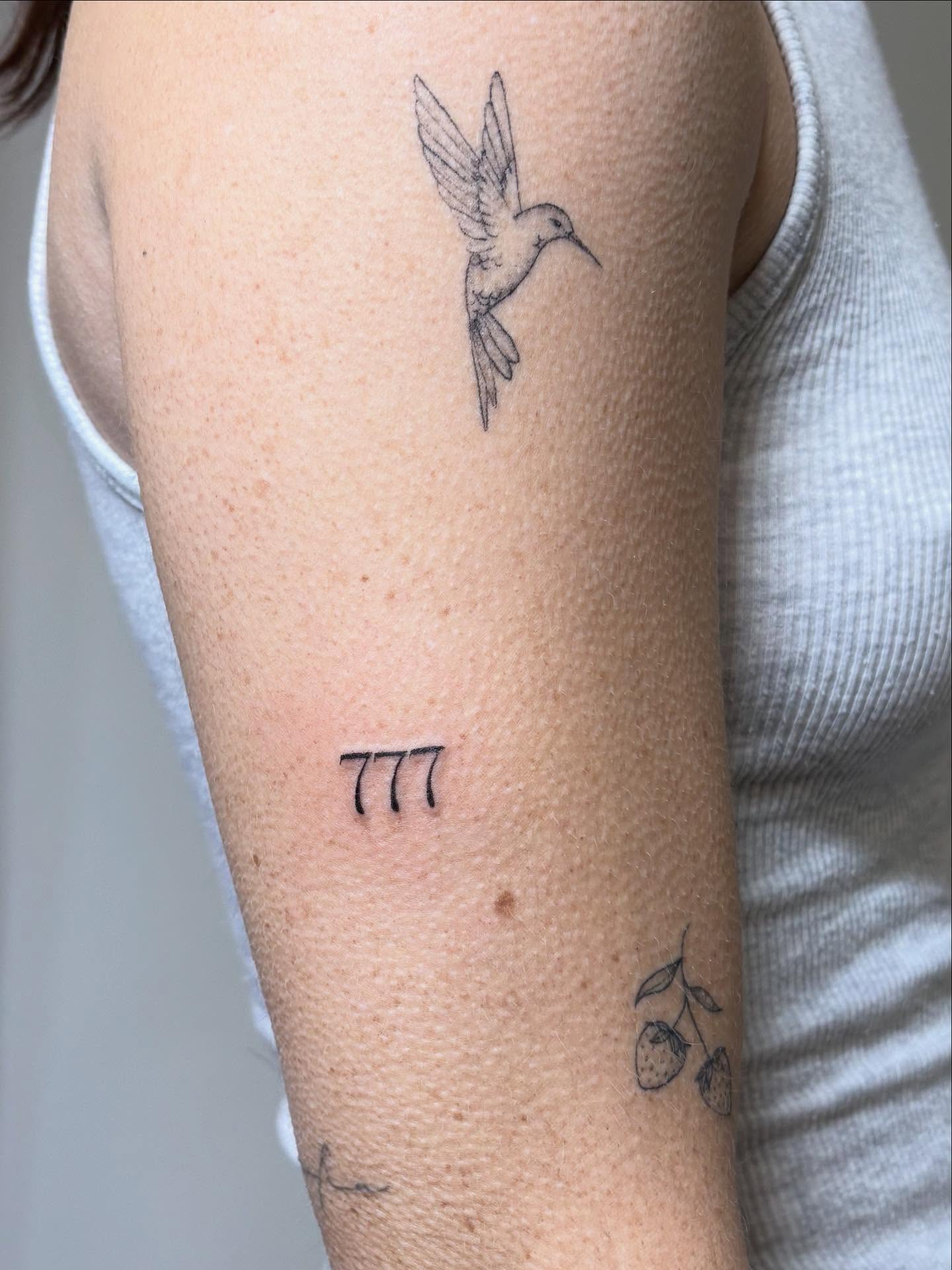 Fresh angel numbers + healed humming bird & strawberries ♡