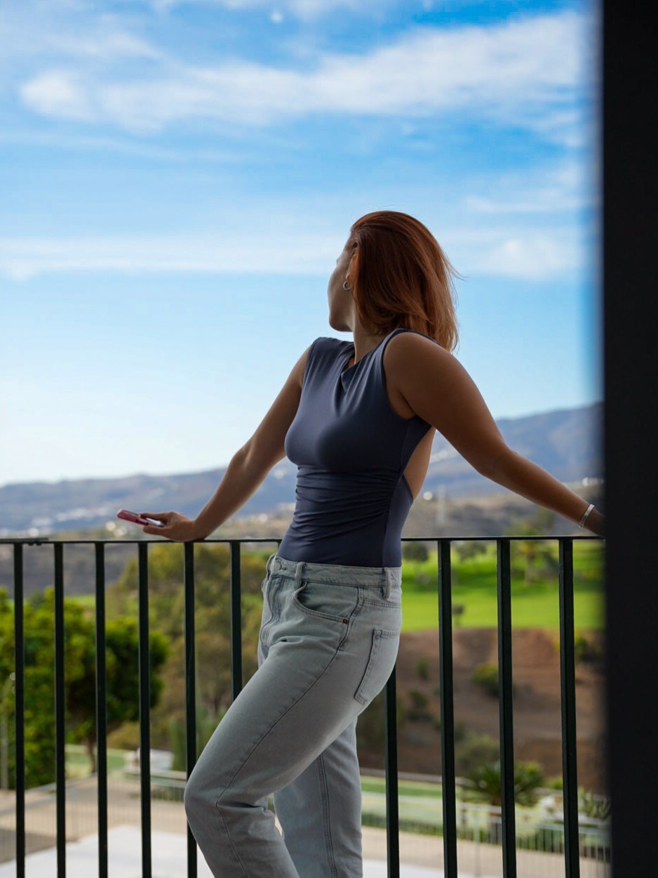 Entre lo que dejamos atrás y lo que está por venir, este momento ✨
Between what we leave behind and what lies ahead, this moment ✨
#BandamaGolfHotel #RCGLasPalmas #IslasCanarias