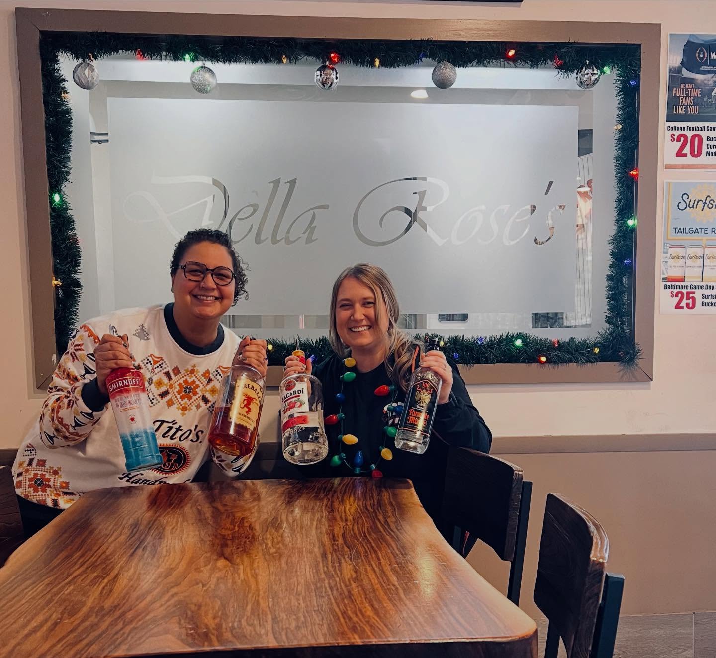 Christmas Eve at Della Rose’s is a tradition we can all get down with!! You bring yourself and we’ll bring the Christmas Cheers 🍻
Bar is open until 2 am!! Kitchen is Open until 7pm 🎅
#dellaroses #christmaseve #holidaycheers #perryhallchristmas #weareopen