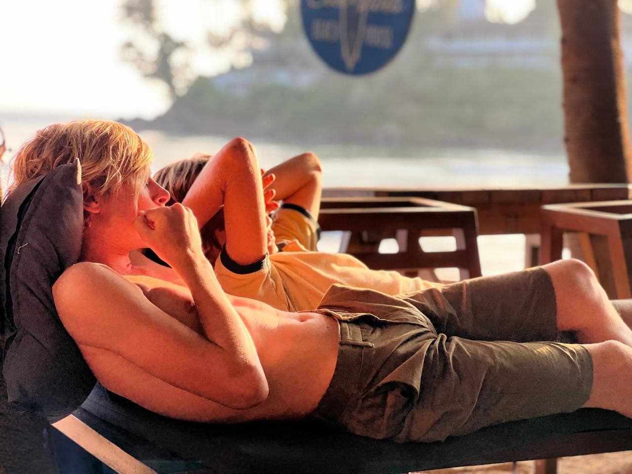 A sunny day at the beach ☀️
#beach #galle #holiday #surf #beachrestaurant @coolvibesbeachhouse