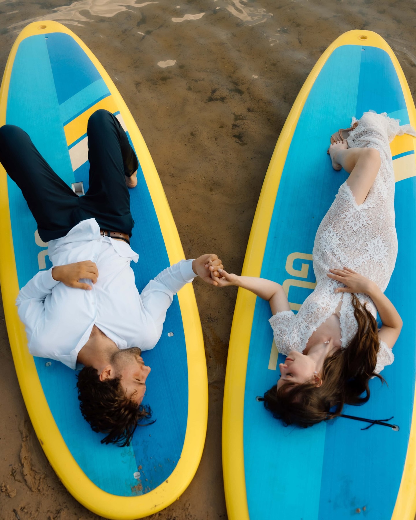 Would you paddle board in your wedding dress?! Picture this: you and your partner have a paddle boarding elopement at Devil’s Lake State Park as your wedding day, just the two of you and your photographer. You spend the day both relaxing and doing some adventurous activities like paddle boarding in your wedding attire, having a lakeside picnic with champagne, and doing some hiking to take in the sights in between taking some gorgeous photos in your wedding attire, and then ending the night by reading your vows to each other with a gorgeous sunset over the lake.
Want to make your dream adventure elopement in Wisconsin happen? Reach out so we can start planning your perfect elopement day at Devil’s Lake!
VENDORS:
Photographer: Brianna Kraft Photography
Couple: Tori and Xander
Flowers: purchased from Driftless Blooms, arranged by Brianna Kraft Photography
Devil’s Lake Paddle Boarding Elopement | Wisconsin Elopement Photographer | Devil’s Lake Elopement | Devil’s Lake Wedding | Wisconsin Elopement