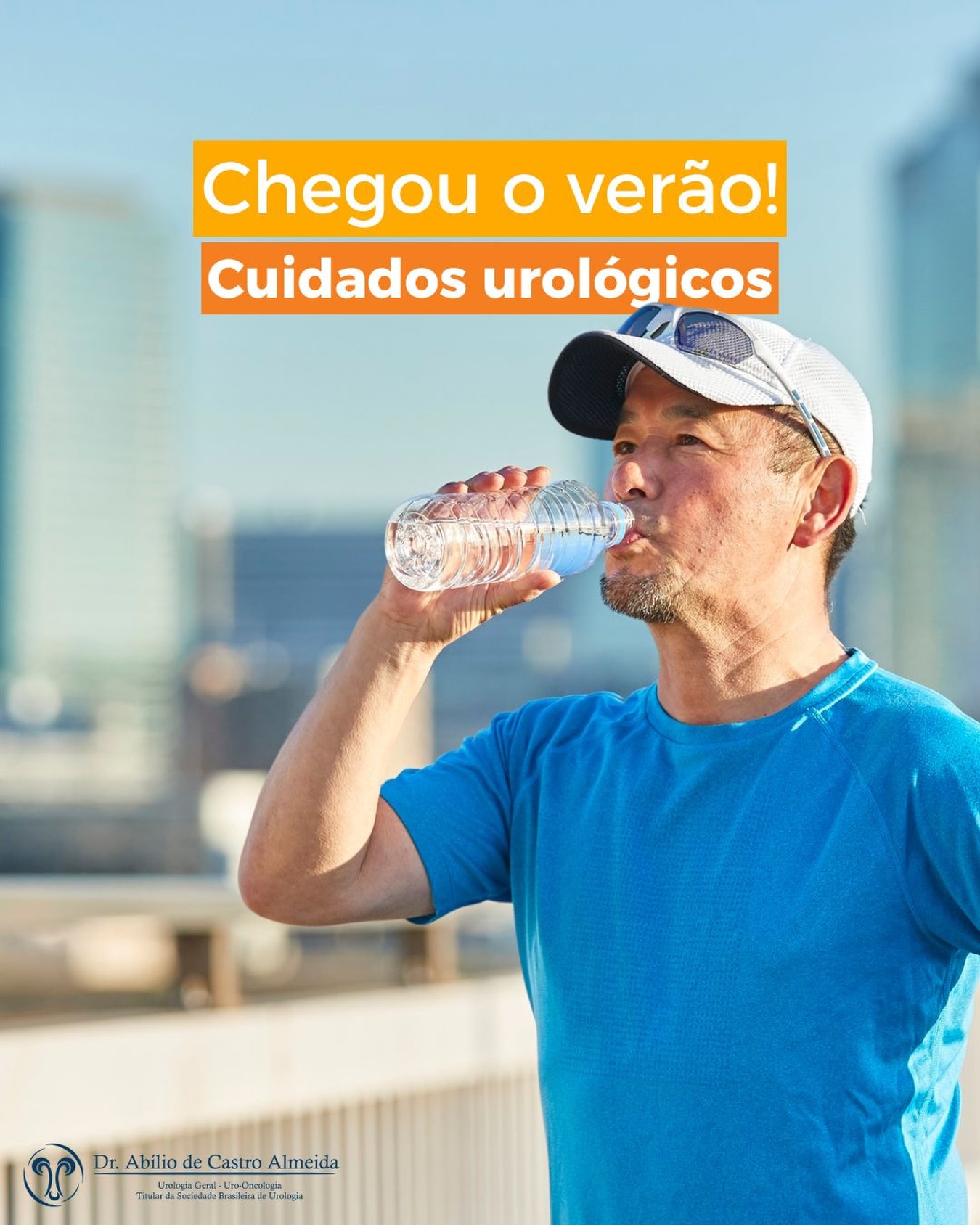 ☀️ Com o aumento das temperaturas, alguns problemas urológicos podem se tornar mais frequentes. Pequenas atitudes fazem toda a diferença para manter a saúde em dia.
💧 Hidrate-se bem
Beber bastante água ajuda a prevenir infecções urinárias e a formação de pedras nos rins.
🚽 Não segure a urina
O hábito pode favorecer infecções do trato urinário.
🏖️ Cuidado com roupas molhadas
Permanecer muito tempo com roupas de banho úmidas pode aumentar o risco de infecções.
🧼 Higiene íntima adequada
Evite produtos agressivos e mantenha a região sempre limpa e seca.
🍉 Alimentação leve e equilibrada
Reduz o risco de cálculos renais e contribui para o bom funcionamento do organismo.
✅ Ao notar ardor ao urinar, dor, alterações na urina ou desconforto, agende uma consulta!
📌 Verão é tempo de aproveitar, mas também de se cuidar.
#SaúdeUrológica #Urologia #VerãoComSaúde #Prevenção