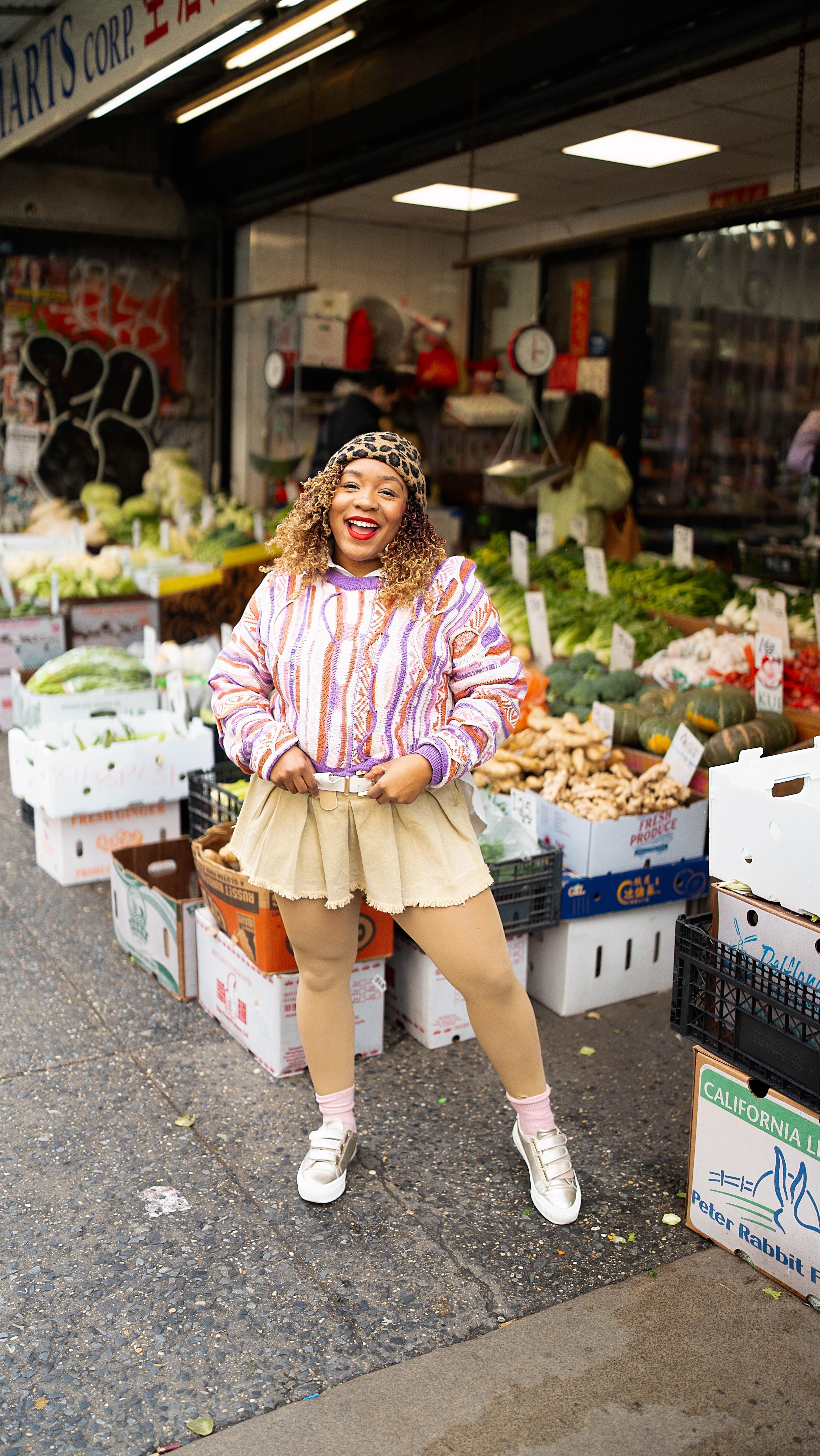 Finally posting my last class I taught back in October 🖤
Dance has truly been my therapy this past year.
I don’t teach often because I’m super intentional every time I do, it’s to apply what I’m actively learning. I honestly prefer to train way more, and that’s just me. Growth over performance. Always.
I chose to dance to Mutt by @leonthomas because it holds that in between energy not polished, not perfect, just honest. The rhythm feels a little uncontained, a little restless… and that’s exactly how growth feels sometimes. This season has been about trusting my body, moving from instinct, and letting the movement speak where words fall short.
It’s imperfect. It’s intuitive. And it’s a reminder that you don’t have to be fully figured out to be powerful.
I’ll be back next year teaching quarterly, with some exciting collaborations on the way and of course, a whole lot more dancing ✨
Thank you to everyone who continues to show up and move with me 🤍
VC: @synsanity_
🎶: Mutt By @leonthomas
#DanceJourney #NYCDancer #DanceTherapy #CreativeHealing #WomenWhoDance