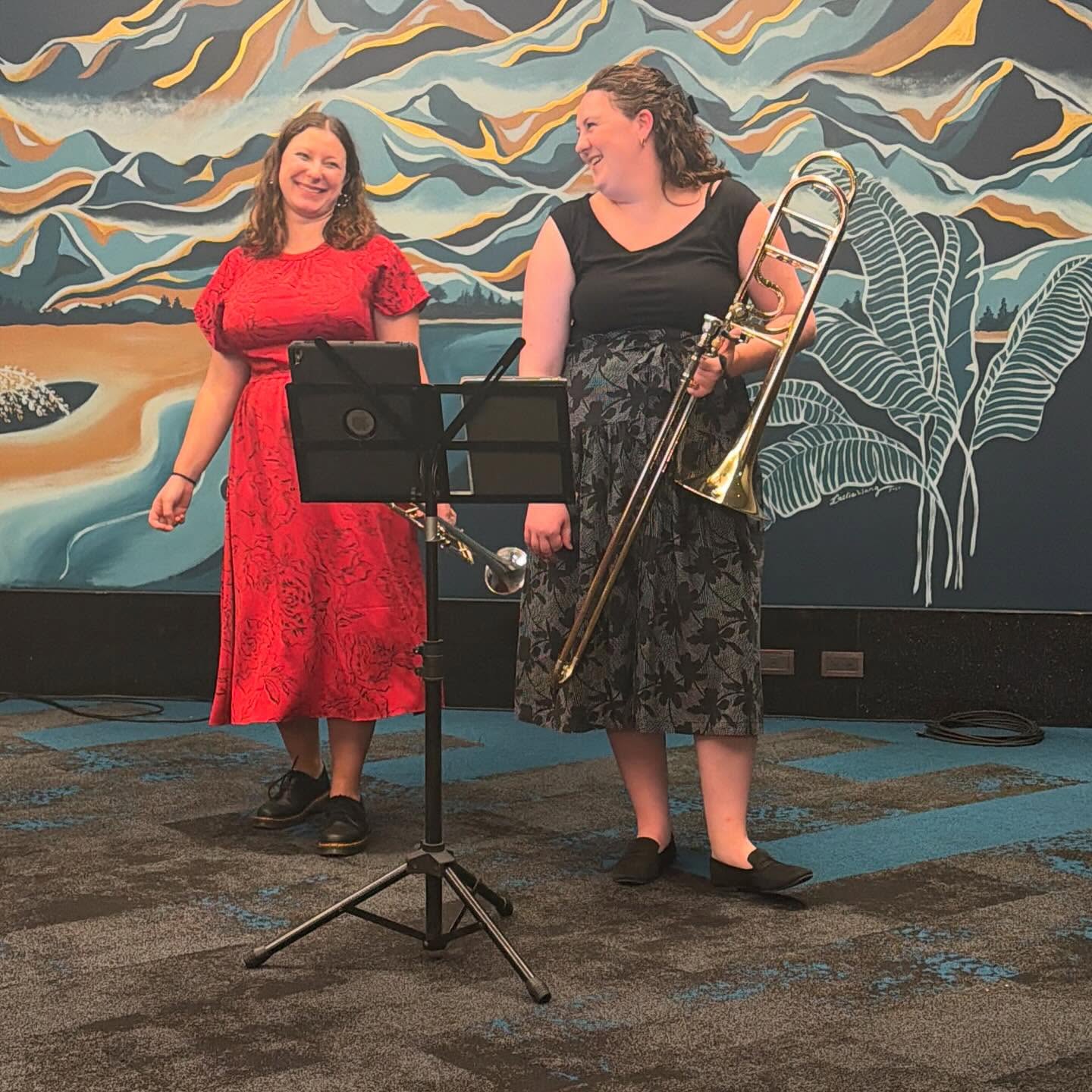 Taipei week 2! This week we had a 6+ earthquake (no photos of that lol), our holiday cabaret, another fun hike, an outing to the zoo, secret oompa on the shelf gift exchange, a flight at a brewery, and FaceTiming my child Nina cat. Soaking up this last night here and then off to some interesting adventures this week! 🌴
•
#taipei #musicianlife #onepicaday #weekinthelife #travelingmusician #touringmusician #letsgo #yalla #letsdothis #whataweek #trumpetplayer #taipeitourism #traveltaiwan