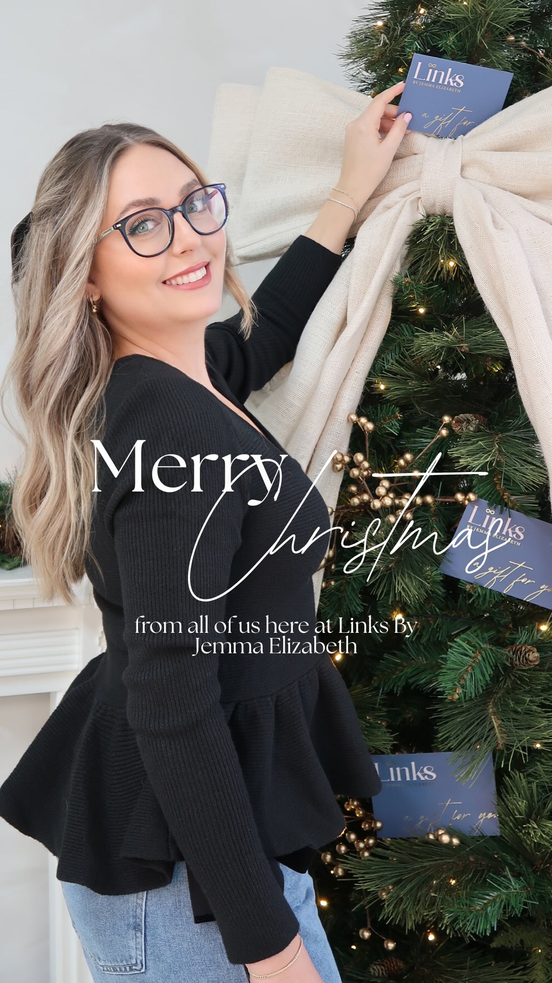 Merry Christmas from Links by Jemma Elizabeth 💙
Here’s to cosy moments, matching bracelets and a little extra sparkle today.
Thank you for choosing us to be part of your memories - it truly means the world.
Have the most magical day 🎄⭐️✨