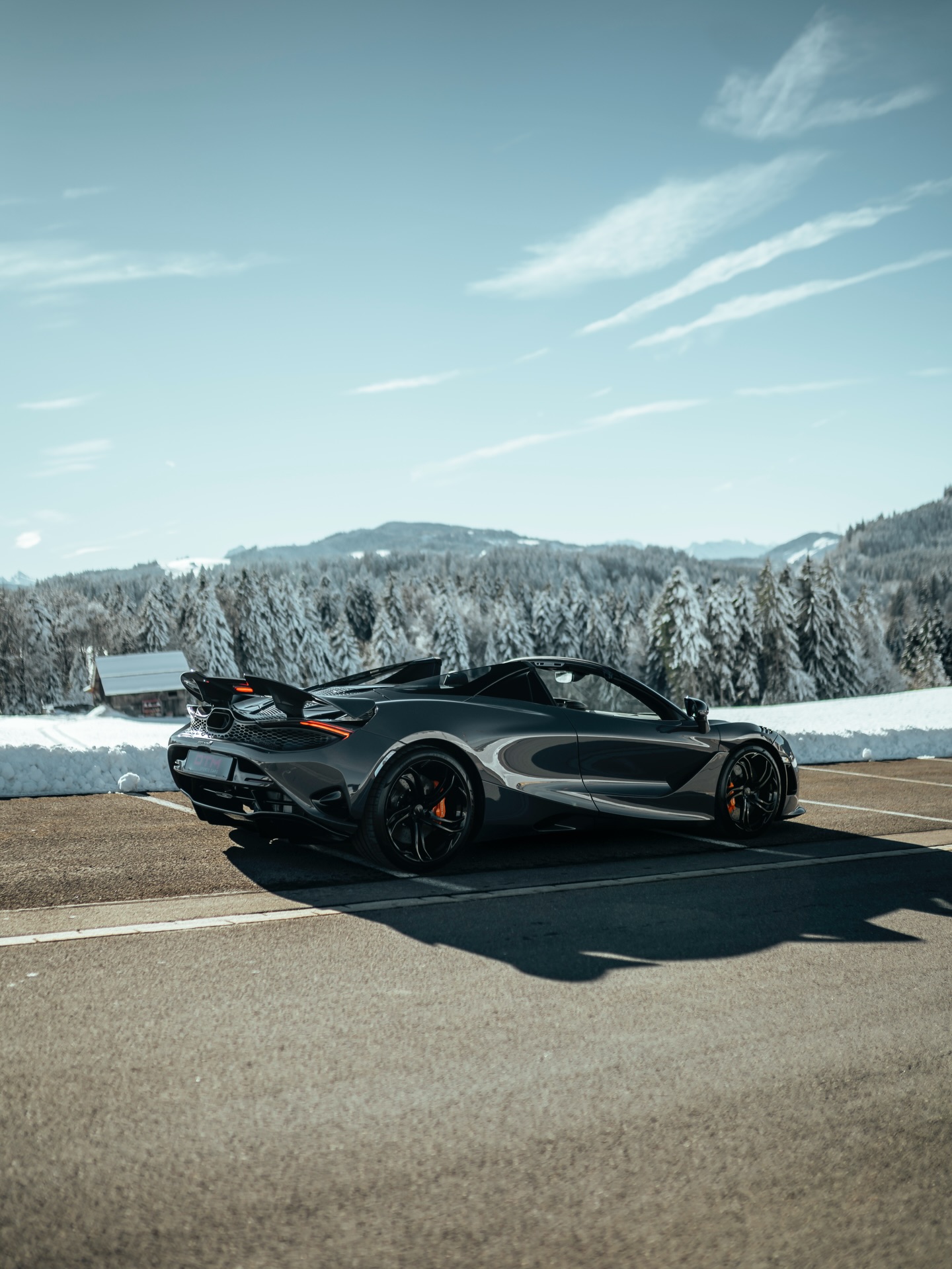 Fire on the road
McLaren 750S Spider.
#mclaren #750sspider #switzerland