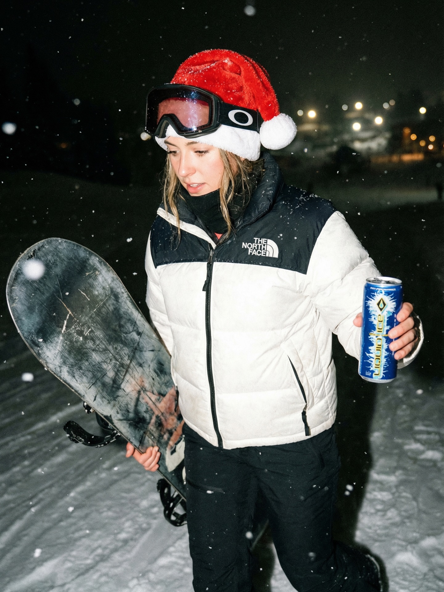 When the mountain calls, the can comes with you ⚡️❄️
Merry Christmas & Happy Holidays to all!
#LiquidIceEnergy #MerryChristmasEve #ArcticBerry #SipTheSeasons #HappyHolidays