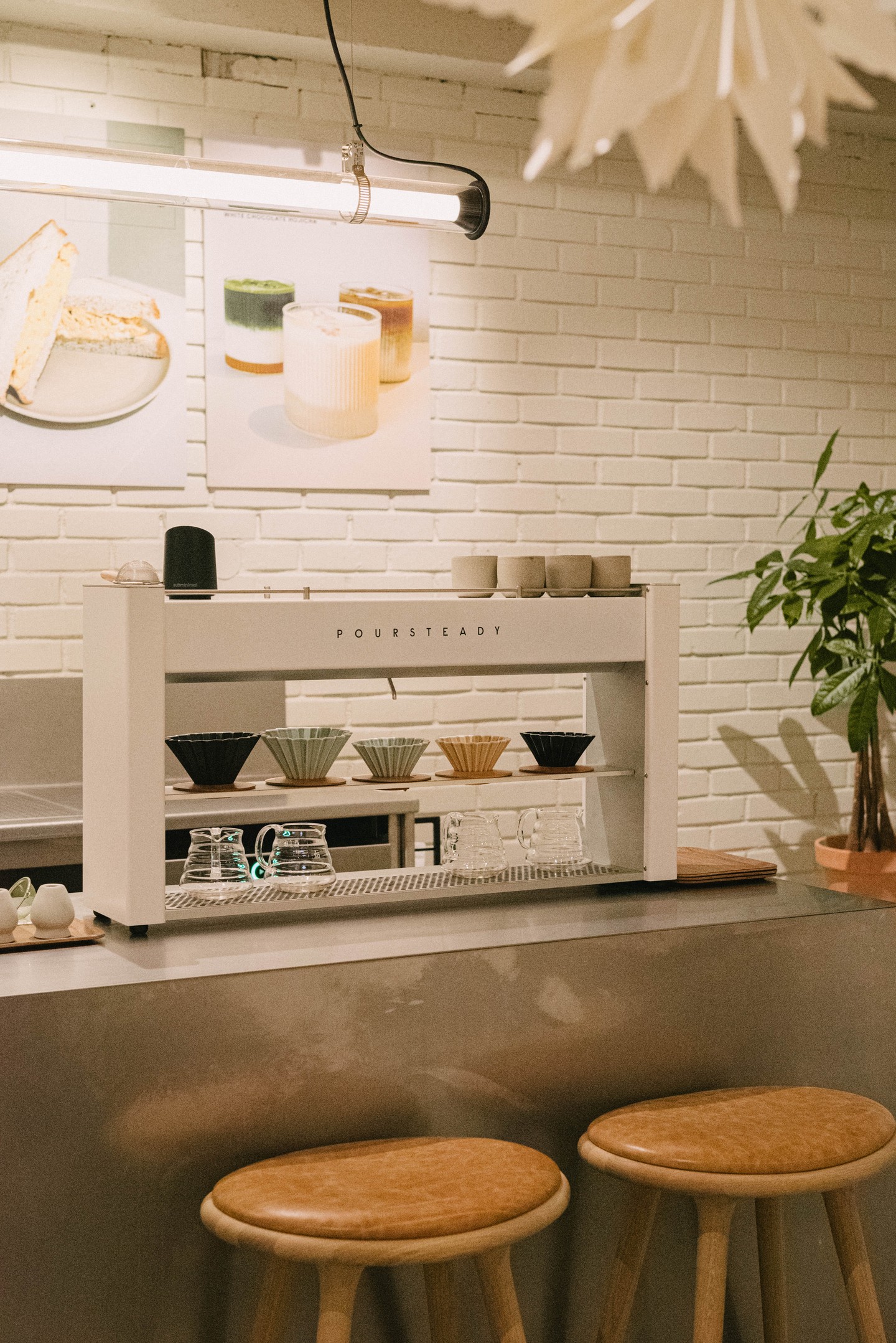 God fotsättning ☕️
I Hökis är det full fart med årets inventering, så vi bjuder på bilder från en snygg kaffebar i Oslo! En perfekt set up för filterkaffe.