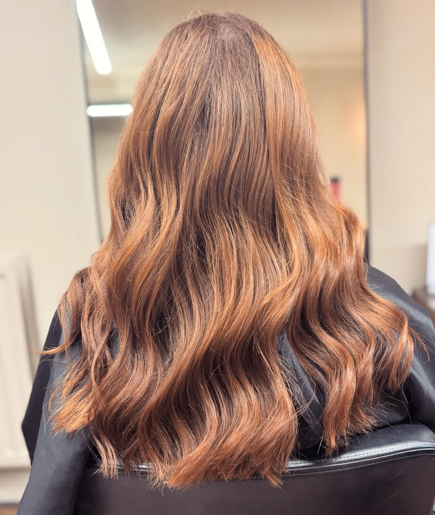 Nothing beats a fresh cut & bouncy blow-dry by our newly qualified stylist Lily! ✨
@hairbylilygrace_
Book you’re appointment today by clicking the link in our bio 📲