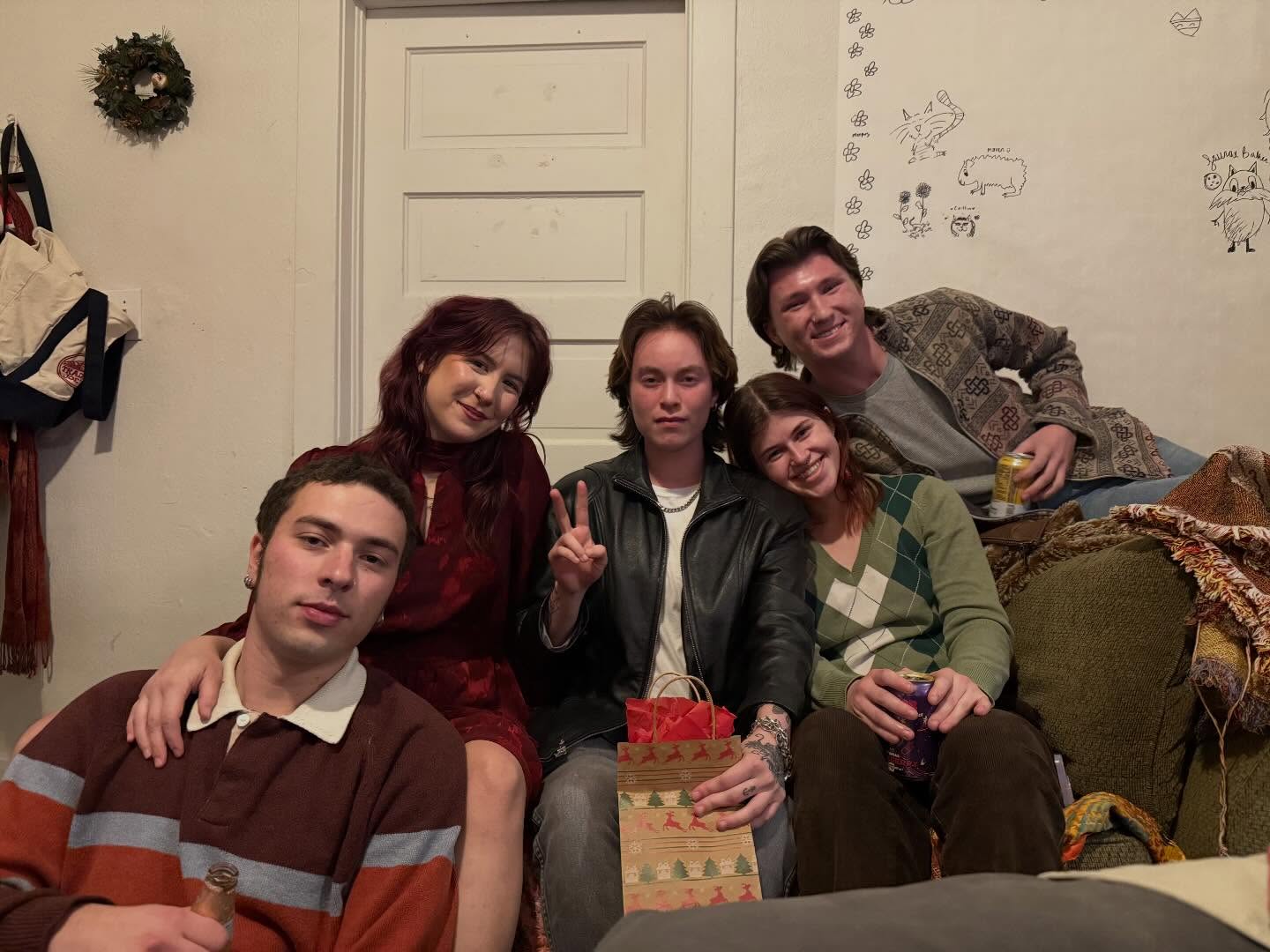 happy holidays from the alley cats!