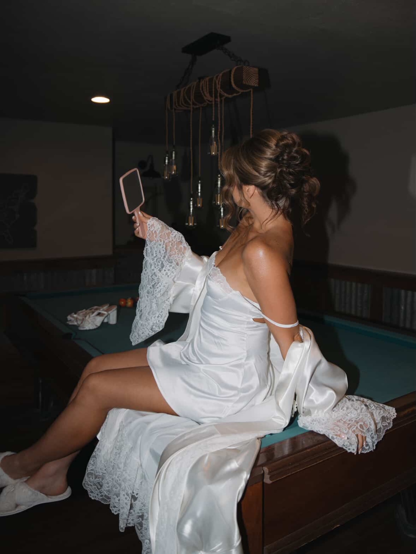 My bridal season officially kicks off in just a couple weeks 🤍✨
If you haven’t secured your bridal hair & makeup artist yet, this is your sign to book now!
Limited availability as weddings begin.. once dates are gone, they’re gone! Don’t wait! 🤩
Send me a message or inquire in my bio🫶🏼