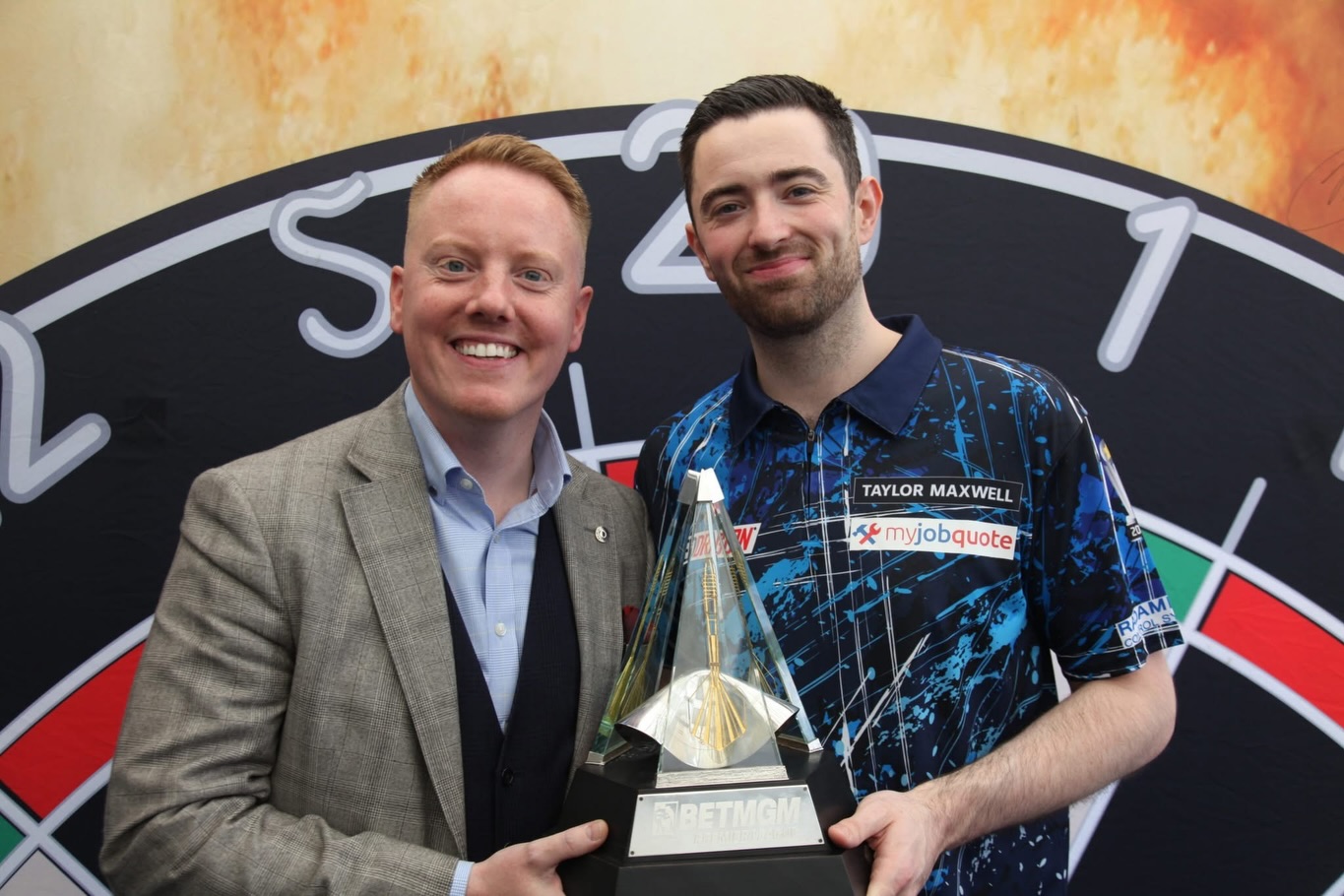 Wow. What a year 💥.
Thank you to everyone who booked me in 2025. You’ve all been unbelievably kind, brilliant, and somehow not alarmed that my entire personality is just a deck of cards and questionable dad jokes 😭.
Thank you to my residencies @pnefcofficial @hotelfootballuk @officialbwfc @burnleyofficial @francos_longridge @leighrlfc. I’ve entertained at some of these places for nearly 15 years and somehow, you’re still not bored of me 😭.
Massive thanks to @paulboothmc. You’ve allowed me, once again, to entertain at all of your events where I meet the most fascinating people with the best stories.
Now to head out for my last 3 events of 2025 😮💨.
I wish you all health and happiness in 2026.
‘That Ginger Magician’ x