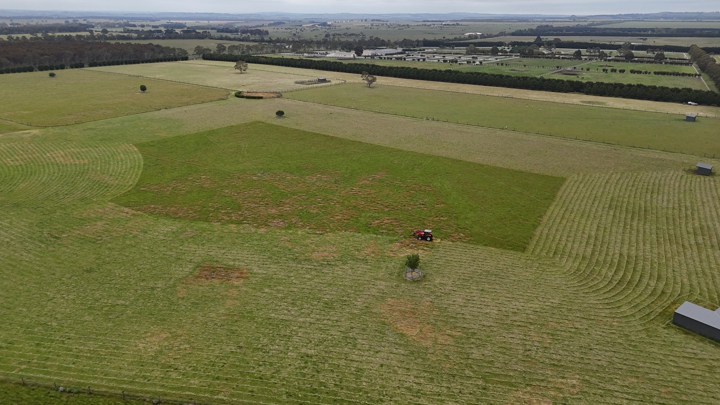 Keep your property safe and well-maintained with our slashing services. As we head into summer, trust us for all your acreage maintenance needs. For details, visit the MVC website.
Contact Paul via messenger or the MVC website for a free quote.
.
.
.
.
.
#mountainviewcontracting #mvcontracting #earthworks #gisborne #macedonranges #ballarat #mitchellshire #creswick #daylesford #trentham #glenlyon #ashbourne #tylden #lyonville #hepburnshire #mtalexandershire #harcourt #castlemaine #maldon #woodend #lancefield
