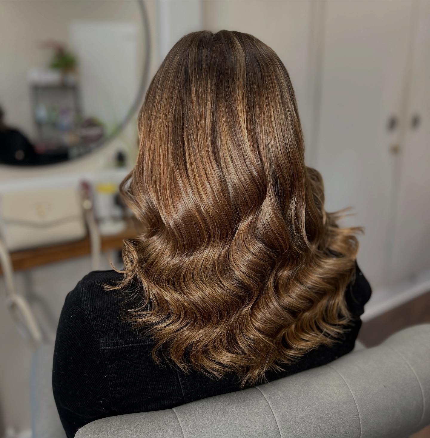 T W E L V E 🤎
#hairextensions #remicachet #awardwinning