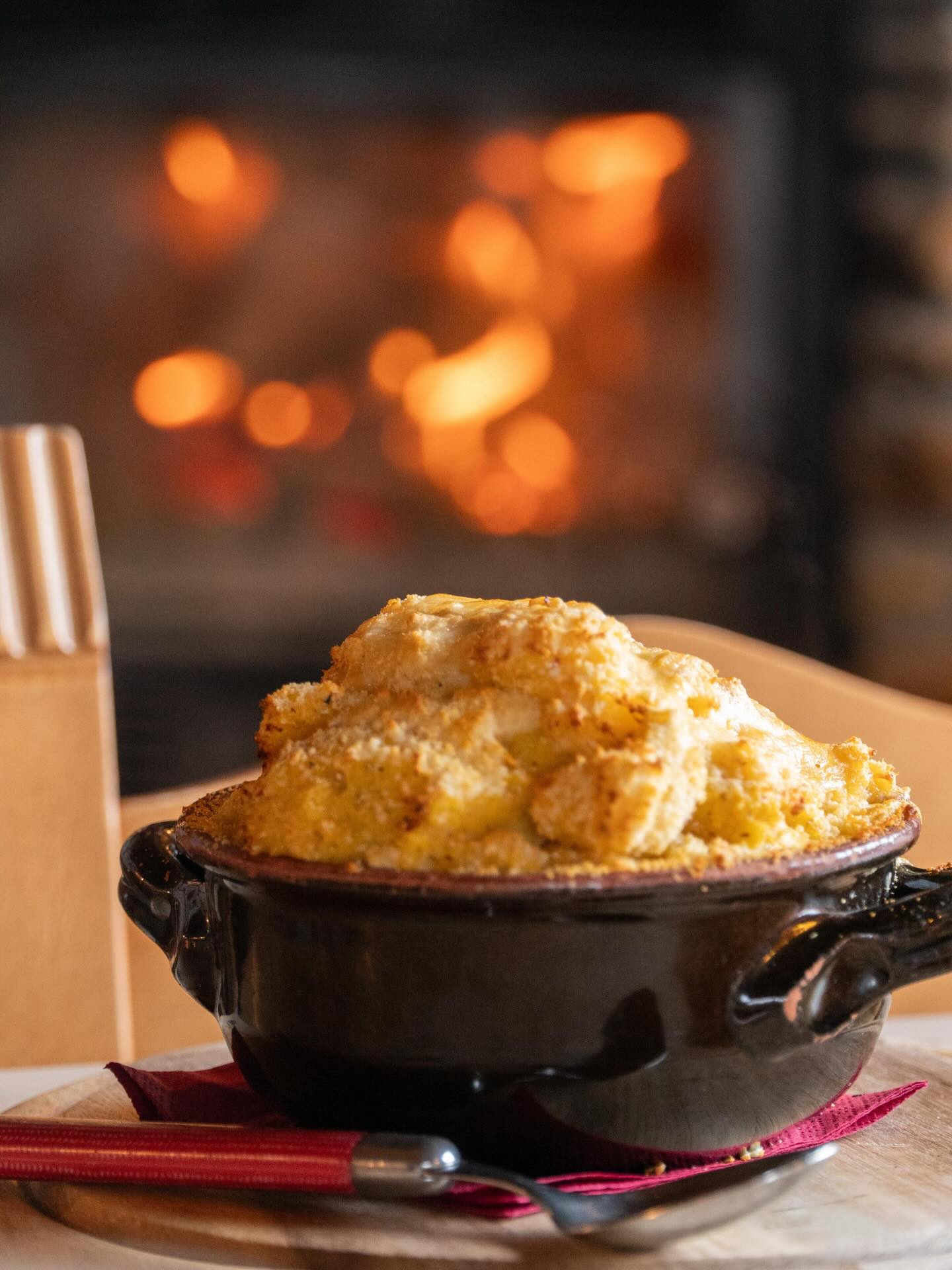 I nostri classici ai classici orari 🏔️😋
BAR ☕️ 9h00-17h00
RISTORANTE 🍔11h30-15h30
PRENOTATE ALLO 0122878520
PER FAVORE !!! 🥰
❌siamo al completo per tutte le cene delle Vacanze di Natale❌
@visit_claviere
@montgenevreofficiel
#chaletmonsoleil
#solocosebuone