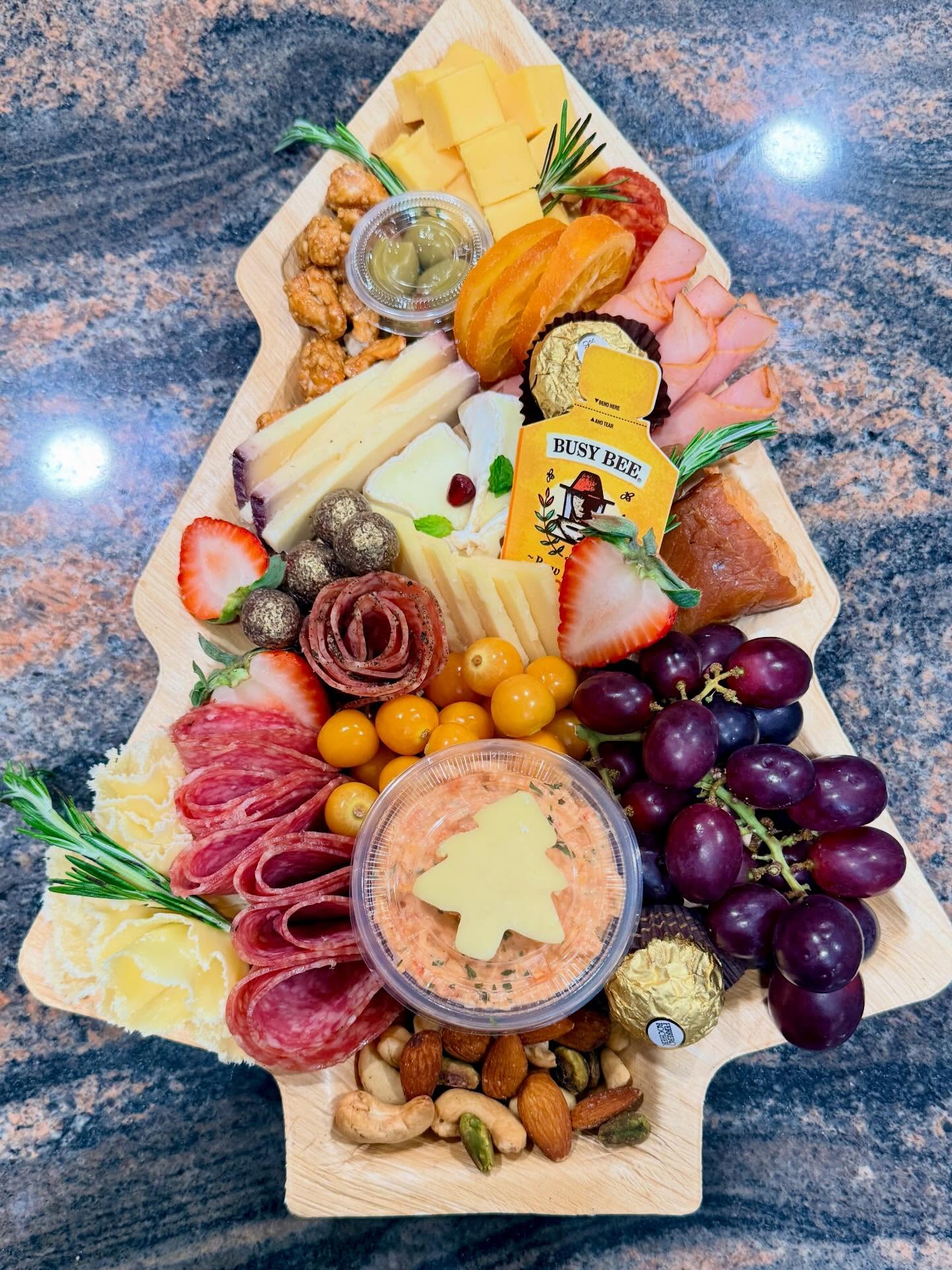 Lucy Lou’s Charcuterie - Holiday Boards Togo!
#bitsandbites #popups #dmv #winefestival #mobilecharcuterie lucylouscharcuterie mobilecharcuterie foodcart wafflebar champagnebar popcornbar babyshowers weddings birthdayparties sweet16 dmvmobilecharcuterie LucyLous GetBoardWithLucyLou
GetBoardWithUs