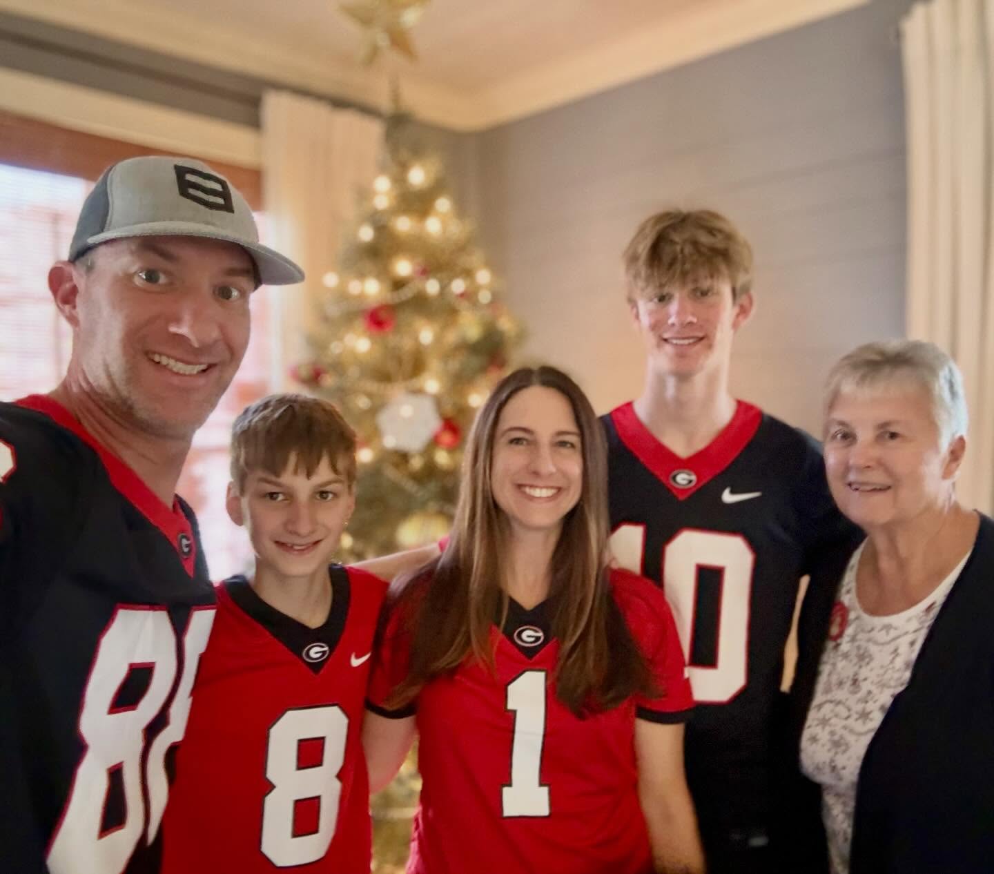 Merry Christmas from the Bull Family! 🎄 Our hearts and bellies are full and we pray that yours are too.