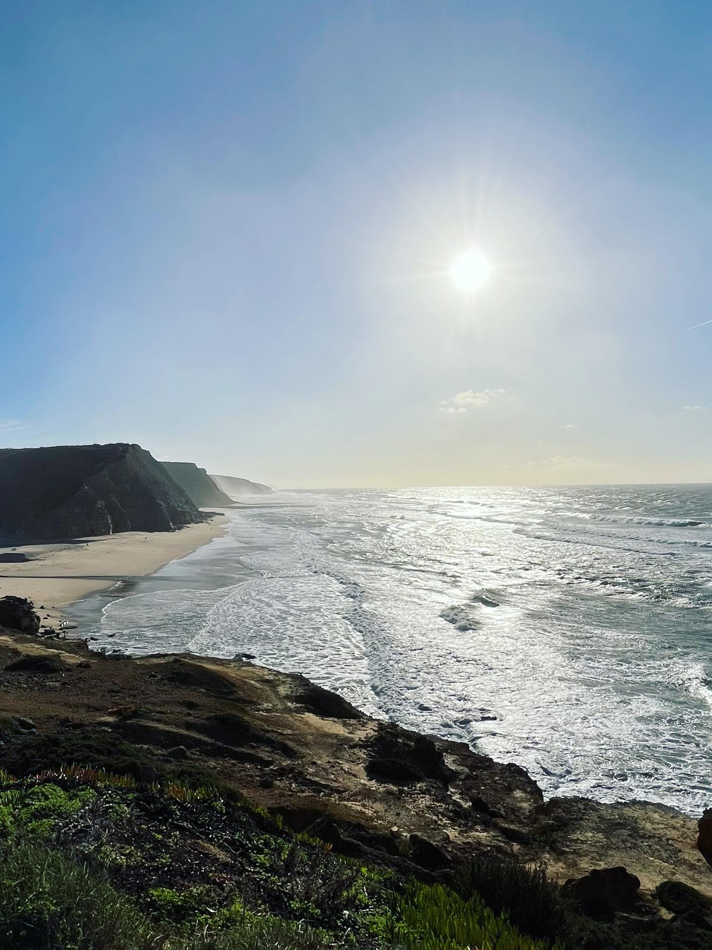 Boas festas ✨ Joyeuses fêtes 🌟
Que cette journée vous soit emplie de lumière 💛
OM Shanti