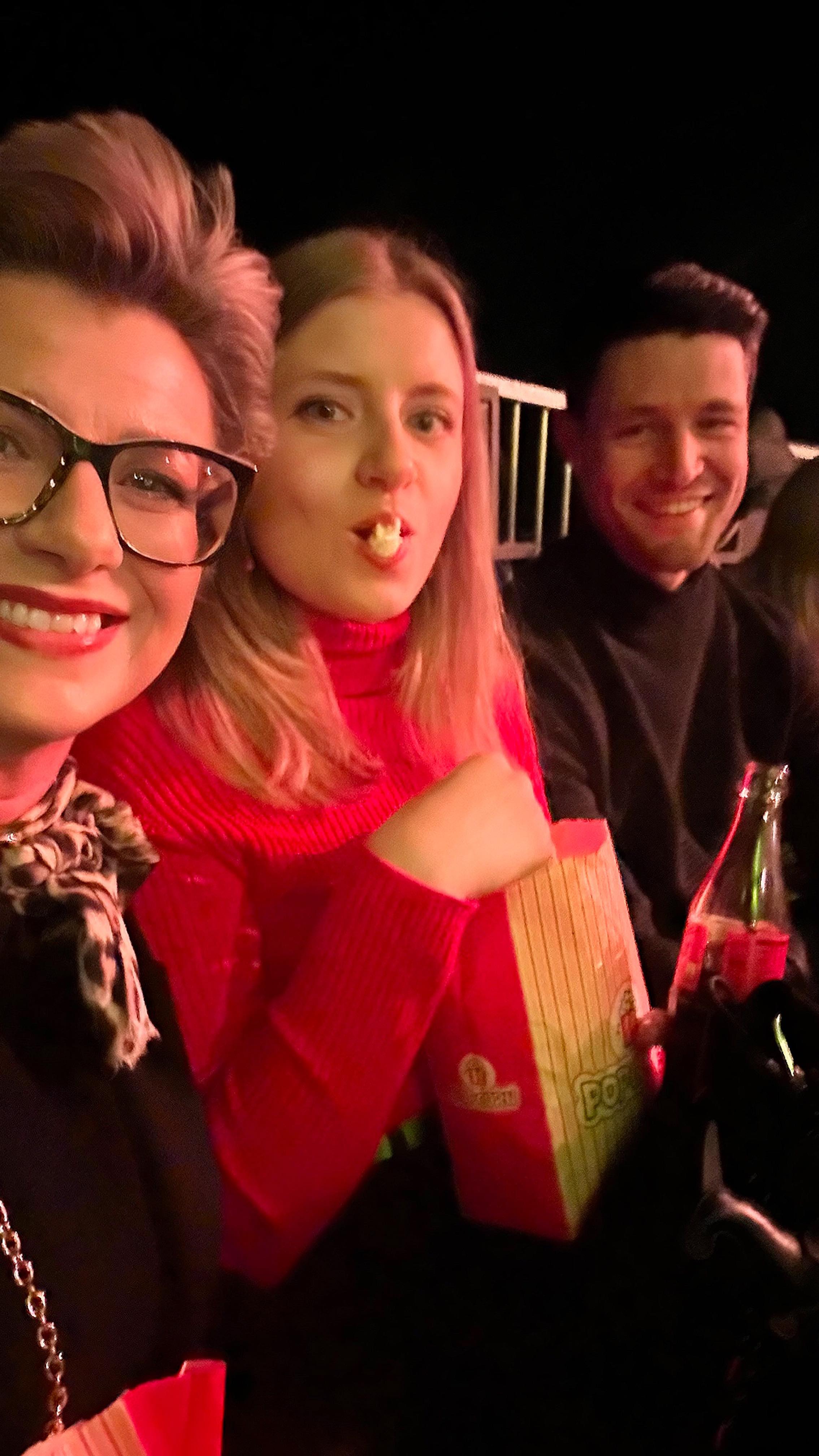 Genau hier.
Genau richtig 🩶
Unglaublich.
@rene_casselly @flicflacduisburg