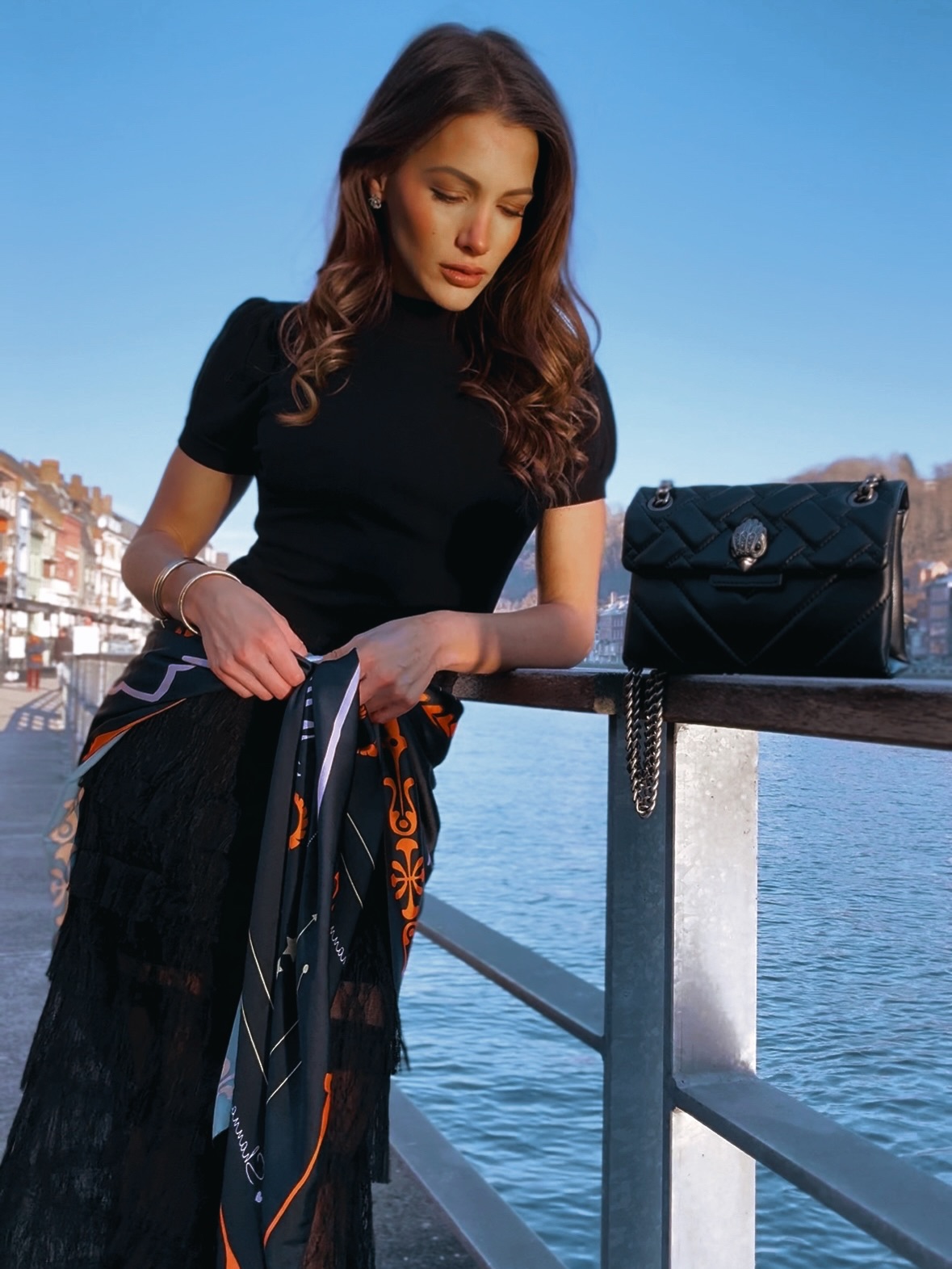 Dernier look de l’année. 🖤✨
2026 commence ici, avec LOULOU sur ma peau.
🖤 Féminine. Libre. Inarrêtable.
✨ Et surtout prête. 🎉🥂🪩
🛍️ Nouveautés disponibles en boutique pour le 31.
📍 Belle Etoile Bertrange • Knauf Pommerloch • Massen shopping Wemperhardt
✨ Conseils personnalisés en boutique 🥳🎉
#LOULOU #loulouluxembourg #premiumboutique #luxembourg