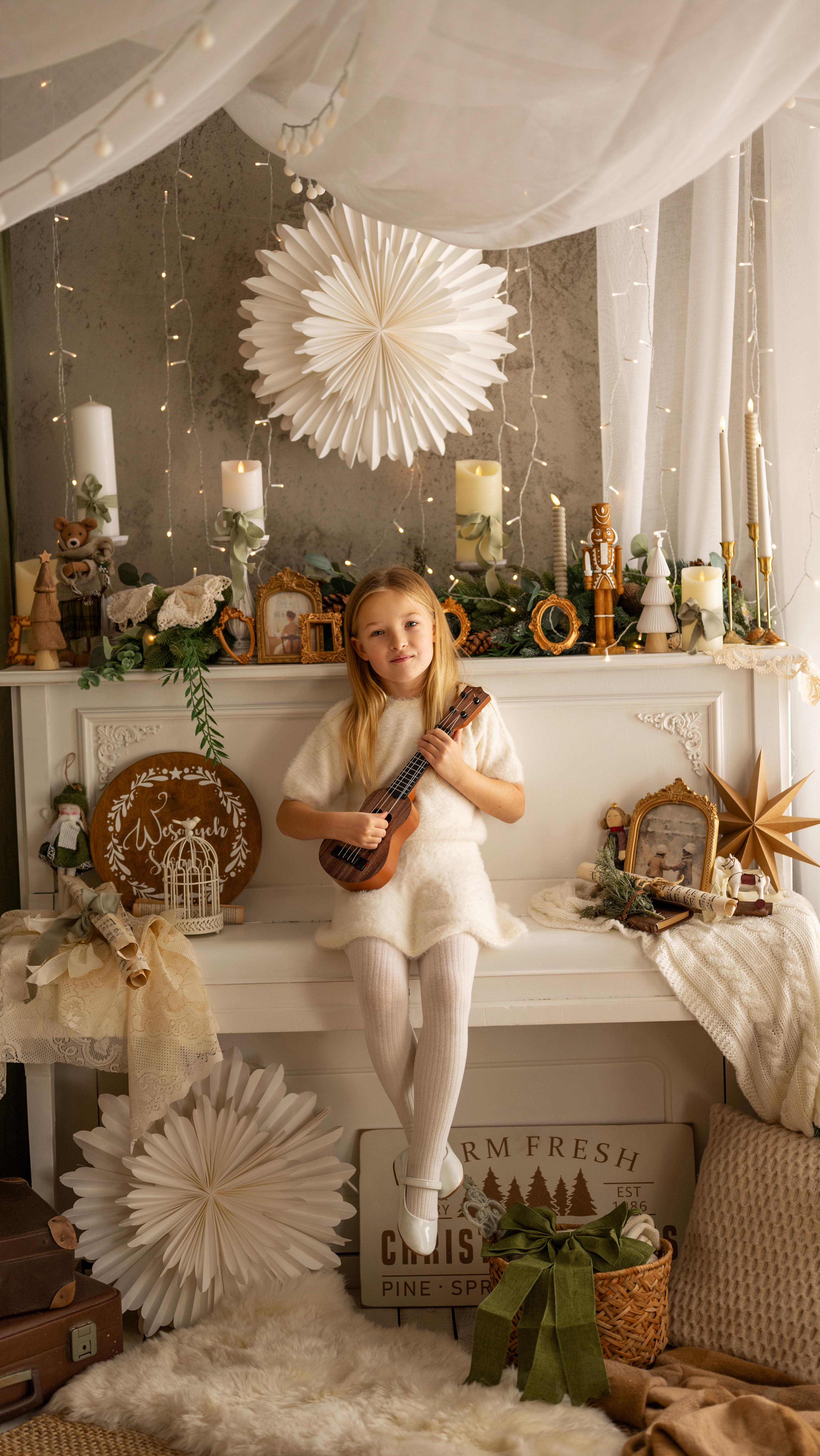 Św. Mikołaj już w drodze 🎅🏻
Święty Mikołaj rozpoczął już swoją coroczną wyprawę dookoła świata. Czy wiesz, że za pomocą serwisu Flightradar24 można na bieżąco obserwować jego trasę przelotu. Sprawdź, kiedy pojawi się nad Polską 😉
#mikołaj #święta #świętabożegonarodzenia #santaclause #flightradar24