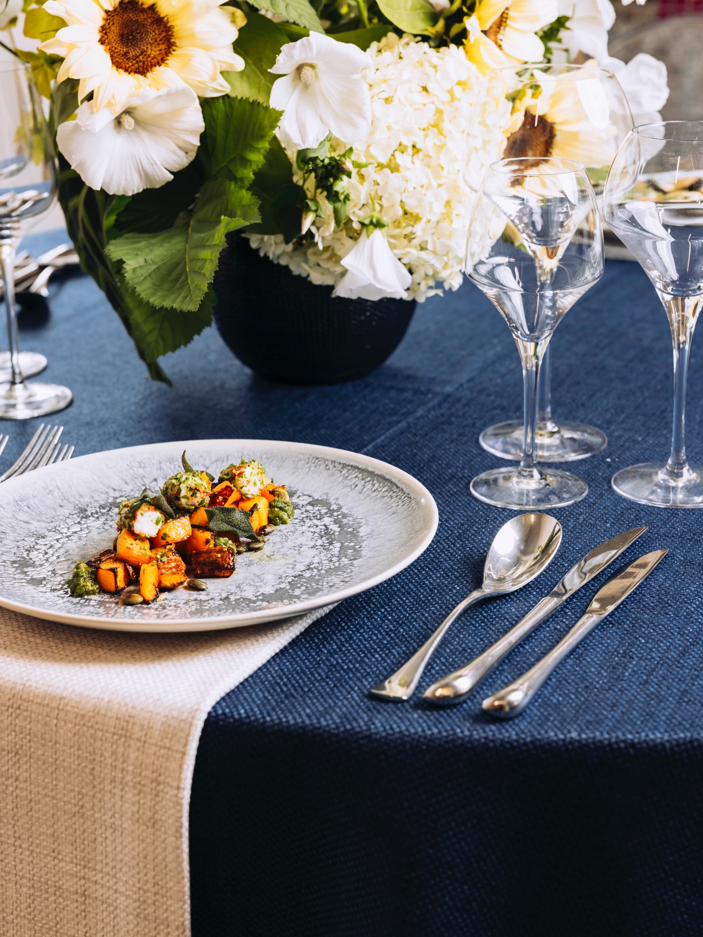 🌱 Plant-based deliciousness 🌱
Our chefs love creating dishes that get people talking, and this month, plants are stealing the spotlight.
Meet our most popular vegan starter: vibrant, seasonal and packed with flavour, proving that plant-based doesn’t mean missing out.
Perfect for events of all sizes, our Smoked butternut squash tartare with sage pesto & vegan goats’ cheese bonbon is a winner.
Fresh ingredients, bold textures, and a whole lot of love in every bite.
#Veganuary #PlantBasedStarter #VeganFoodInspo #SustainableEating #CatererLife 🌿